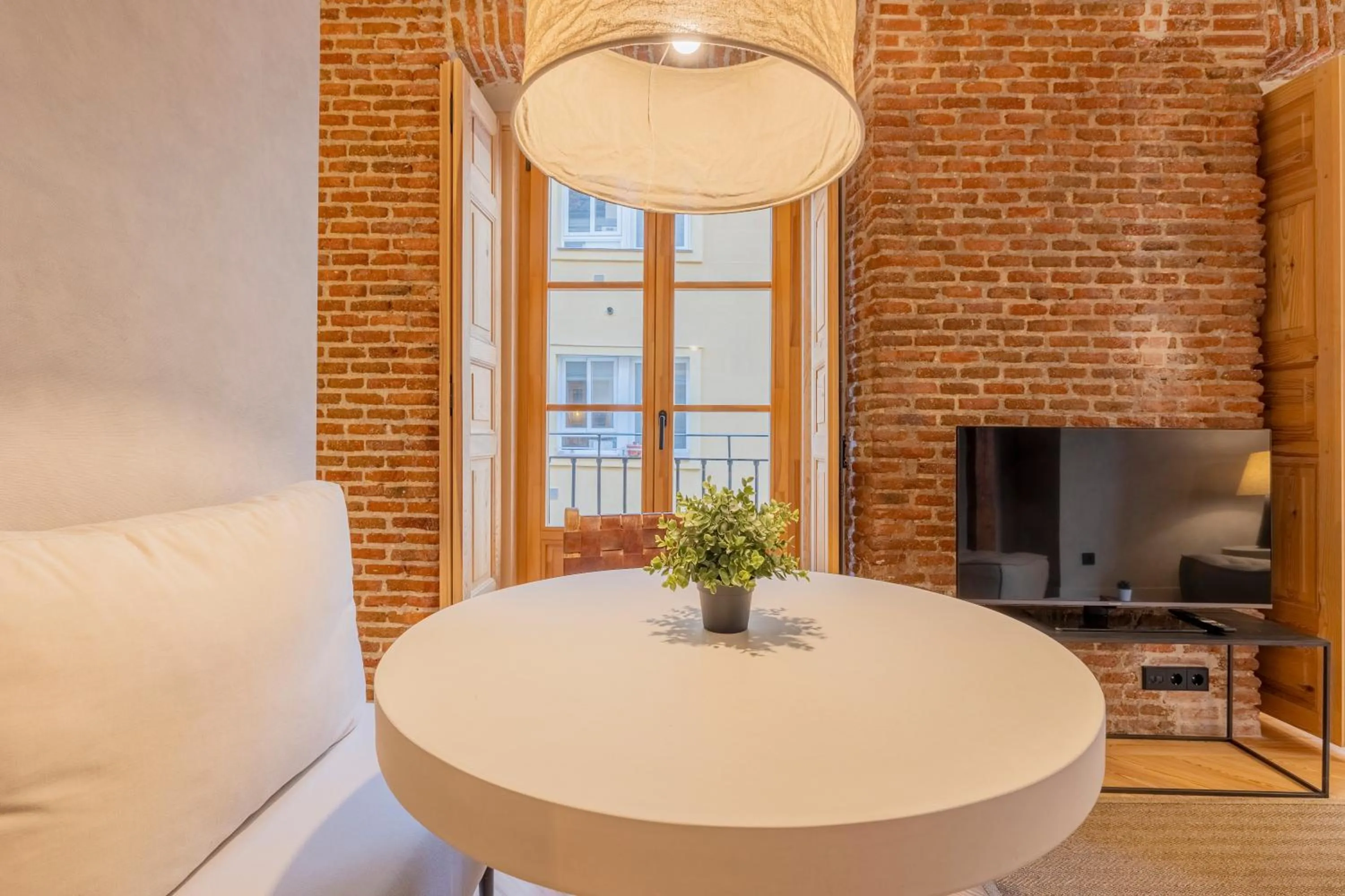 Living room in Rio by Wynwood House