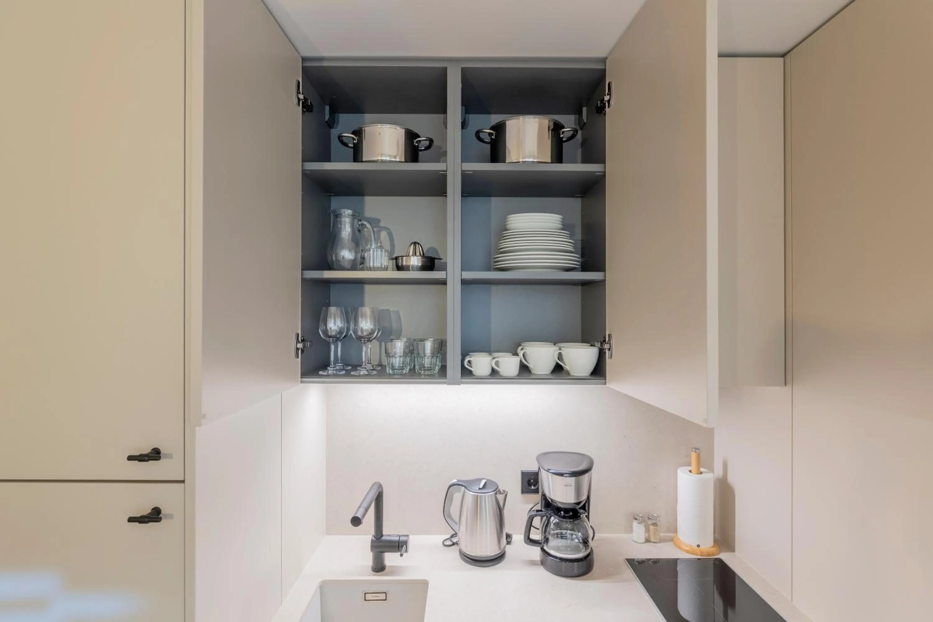 Kitchen or kitchenette in Rio by Wynwood House