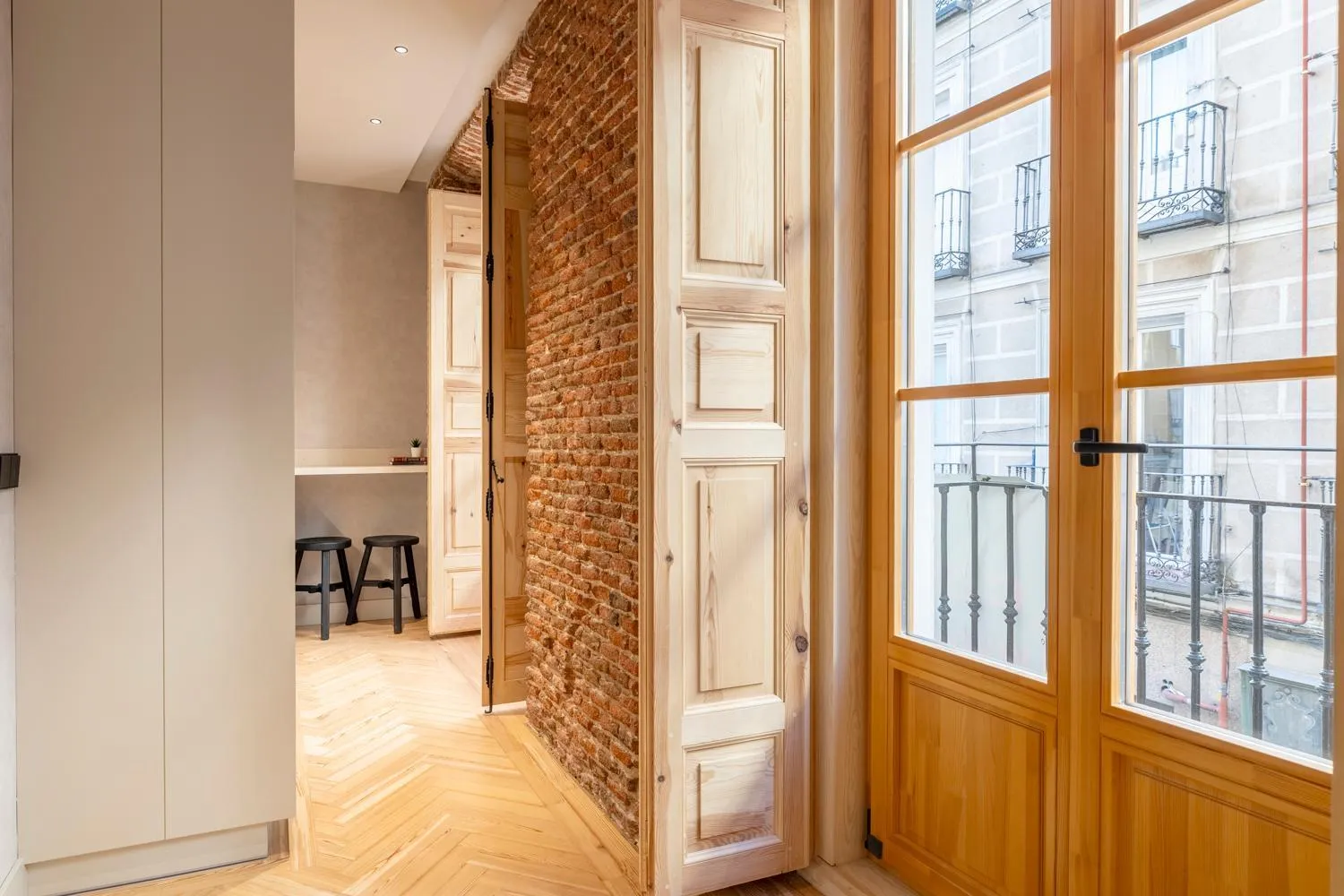 Photo of the whole room in Rio by Wynwood House