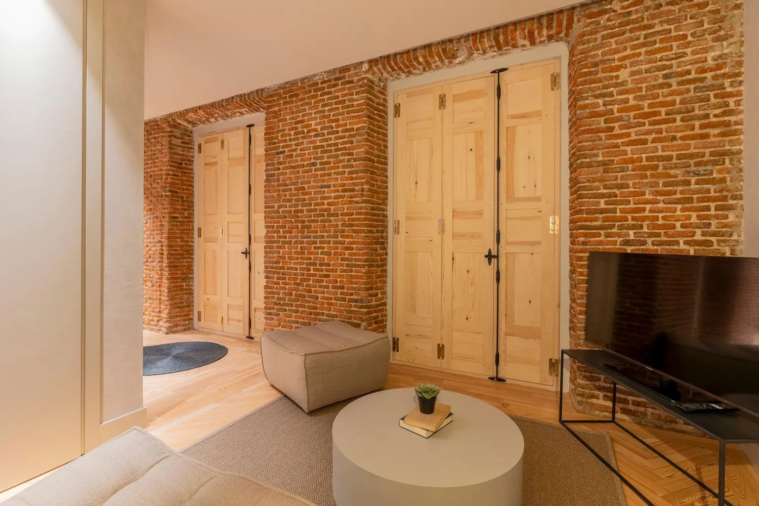 Living room in Rio by Wynwood House