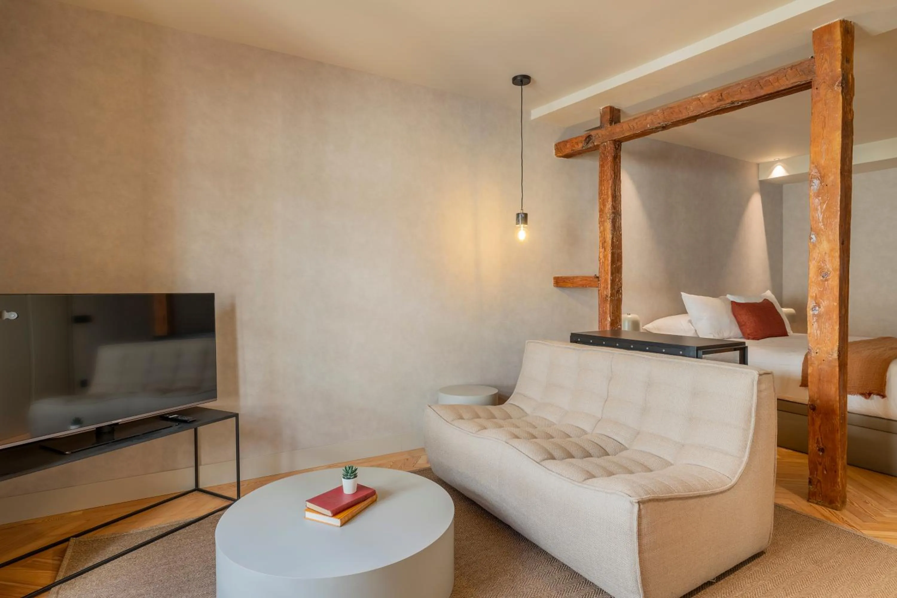 Living room in Rio by Wynwood House