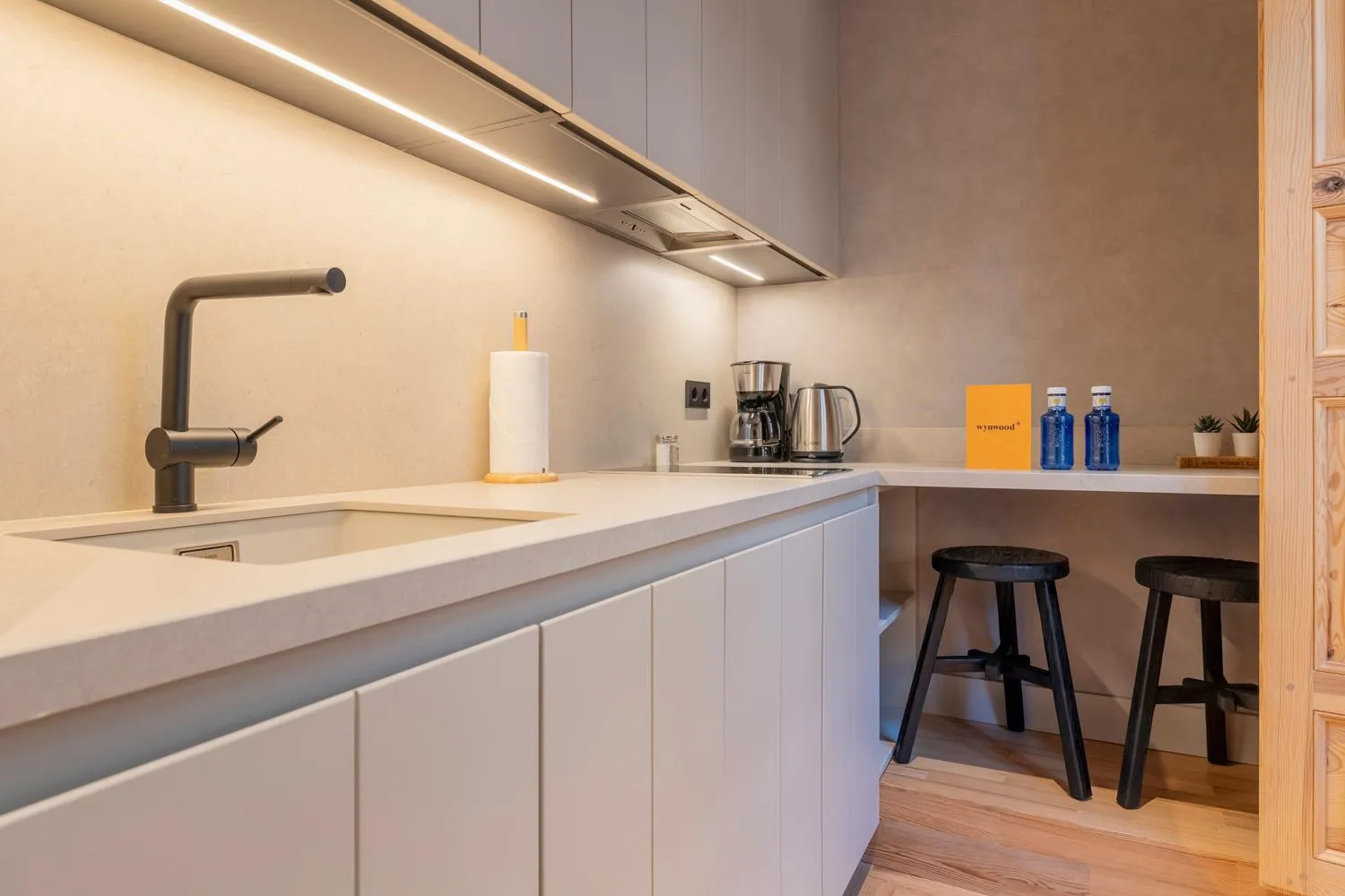 Coffee/tea facilities in Rio by Wynwood House