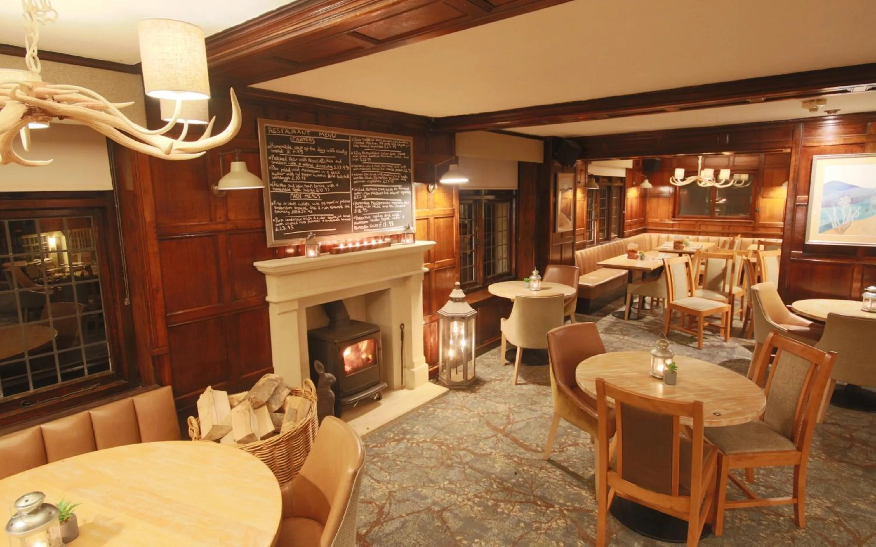 Lounge or bar in The Malvern Hills Hotel
