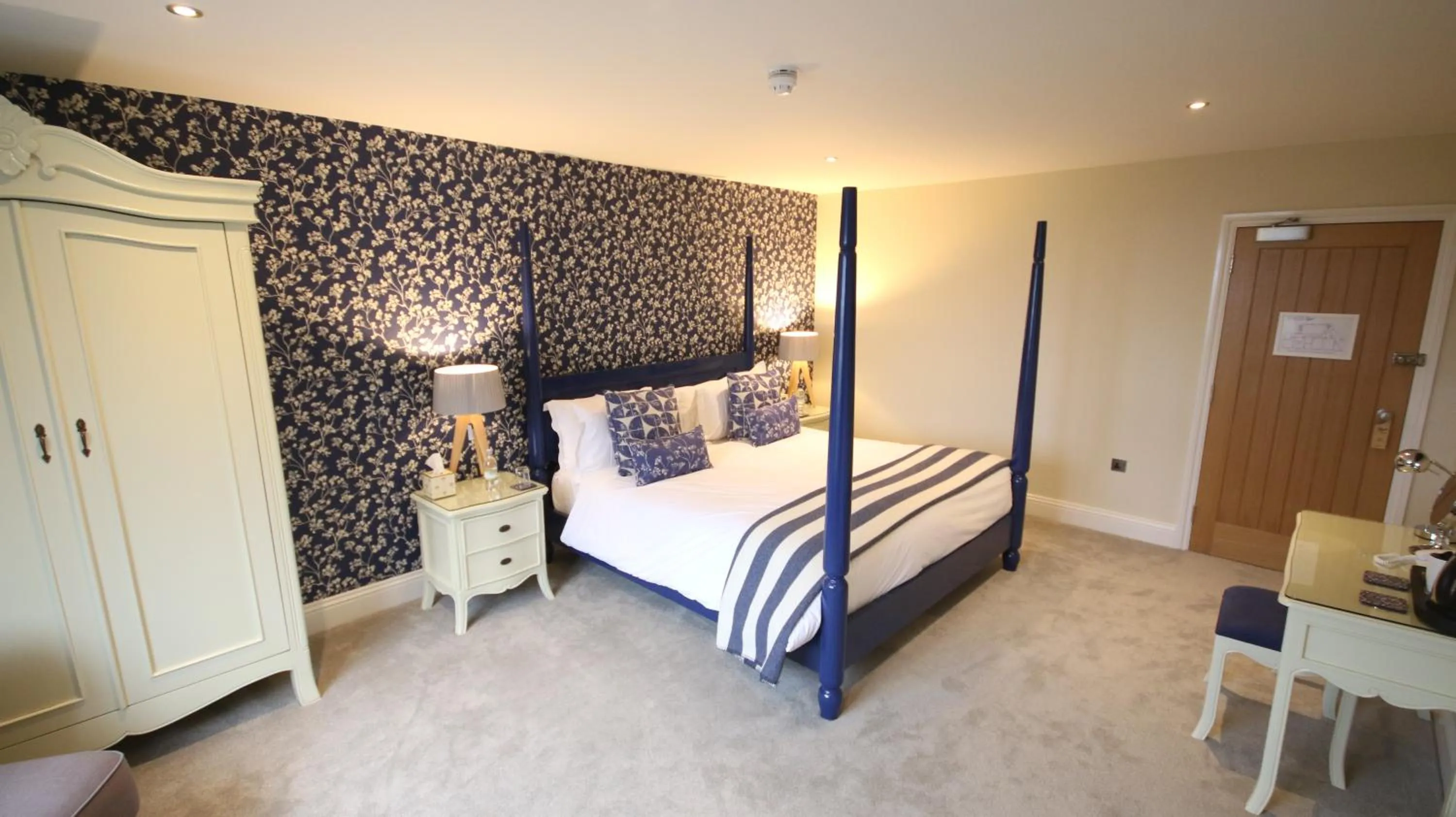 Bed in The Malvern Hills Hotel