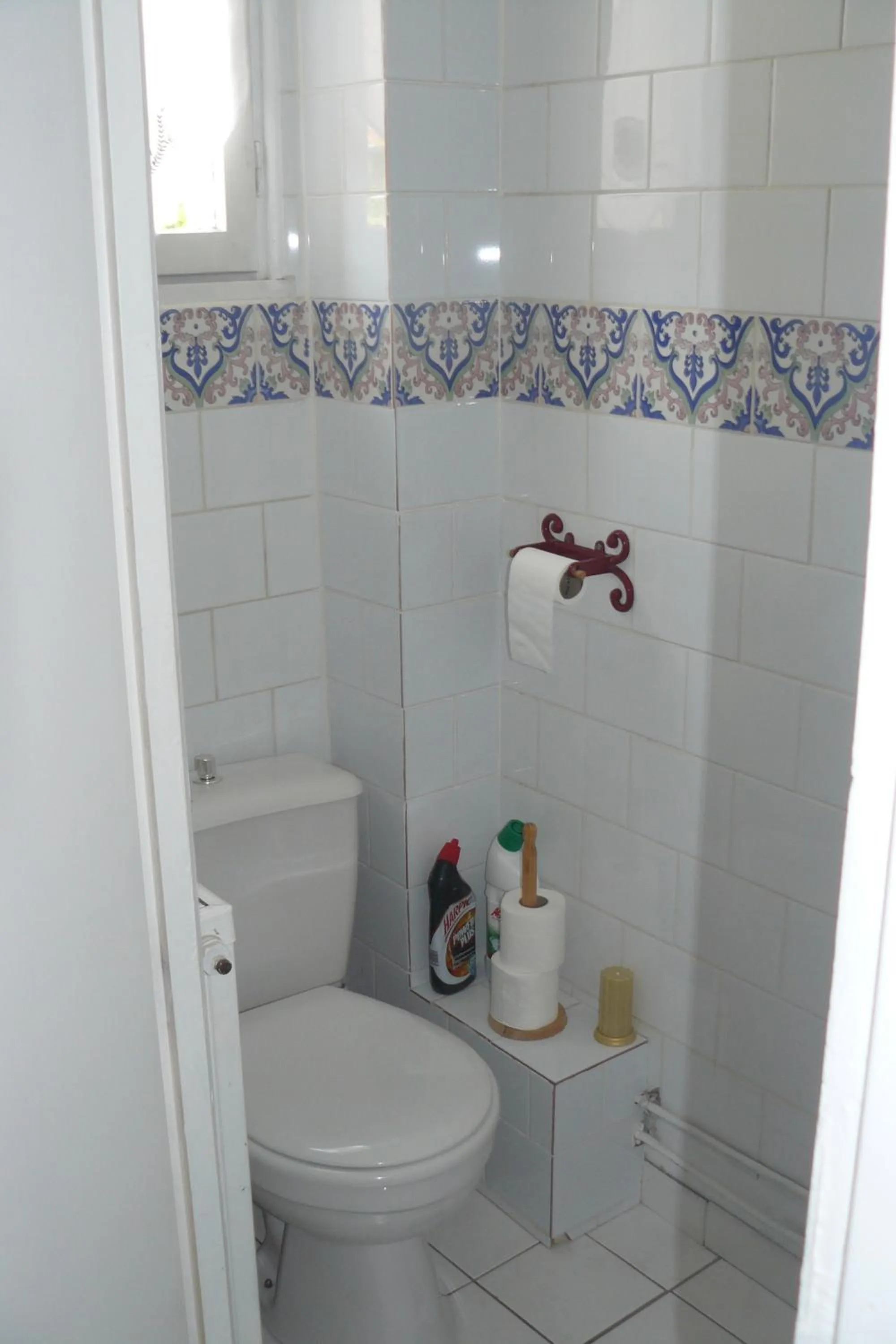 Toilet in Porte de Paris