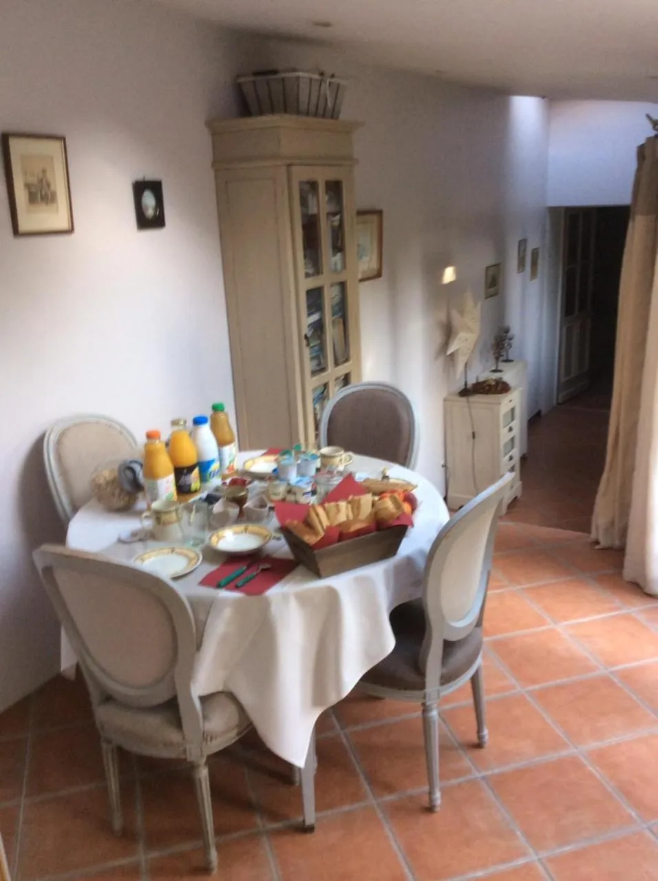 Dining area in Porte de Paris