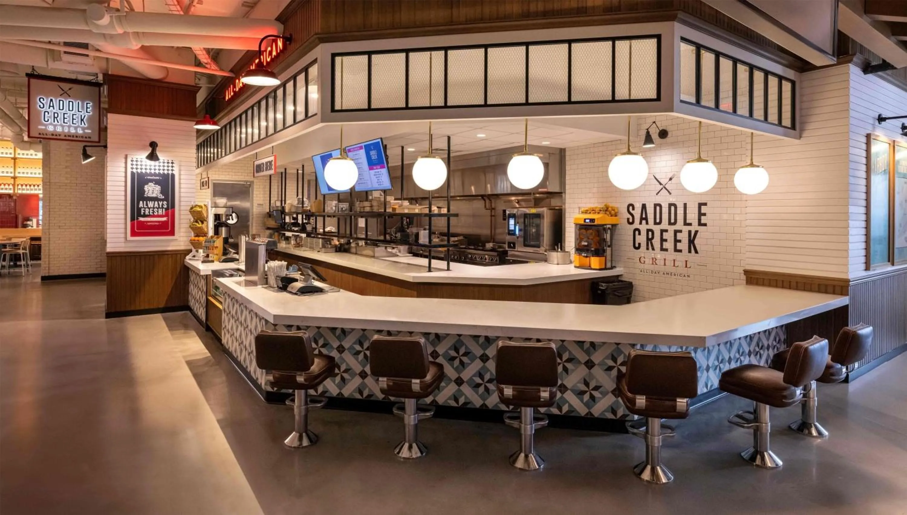 Dining area in Sunseeker Resort Florida Gulf Coast, Curio Collection Hilton