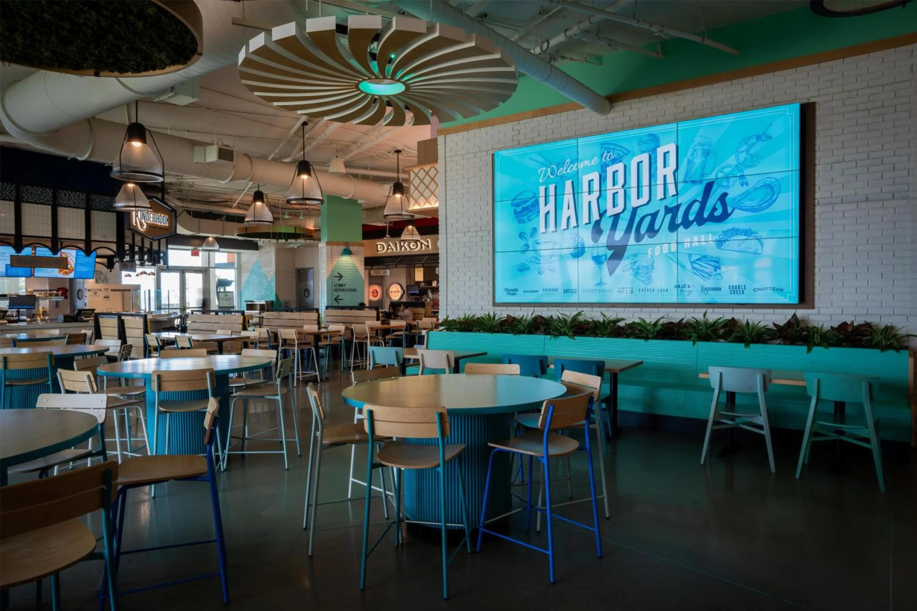 Dining area in Sunseeker Resort Florida Gulf Coast, Curio Collection Hilton