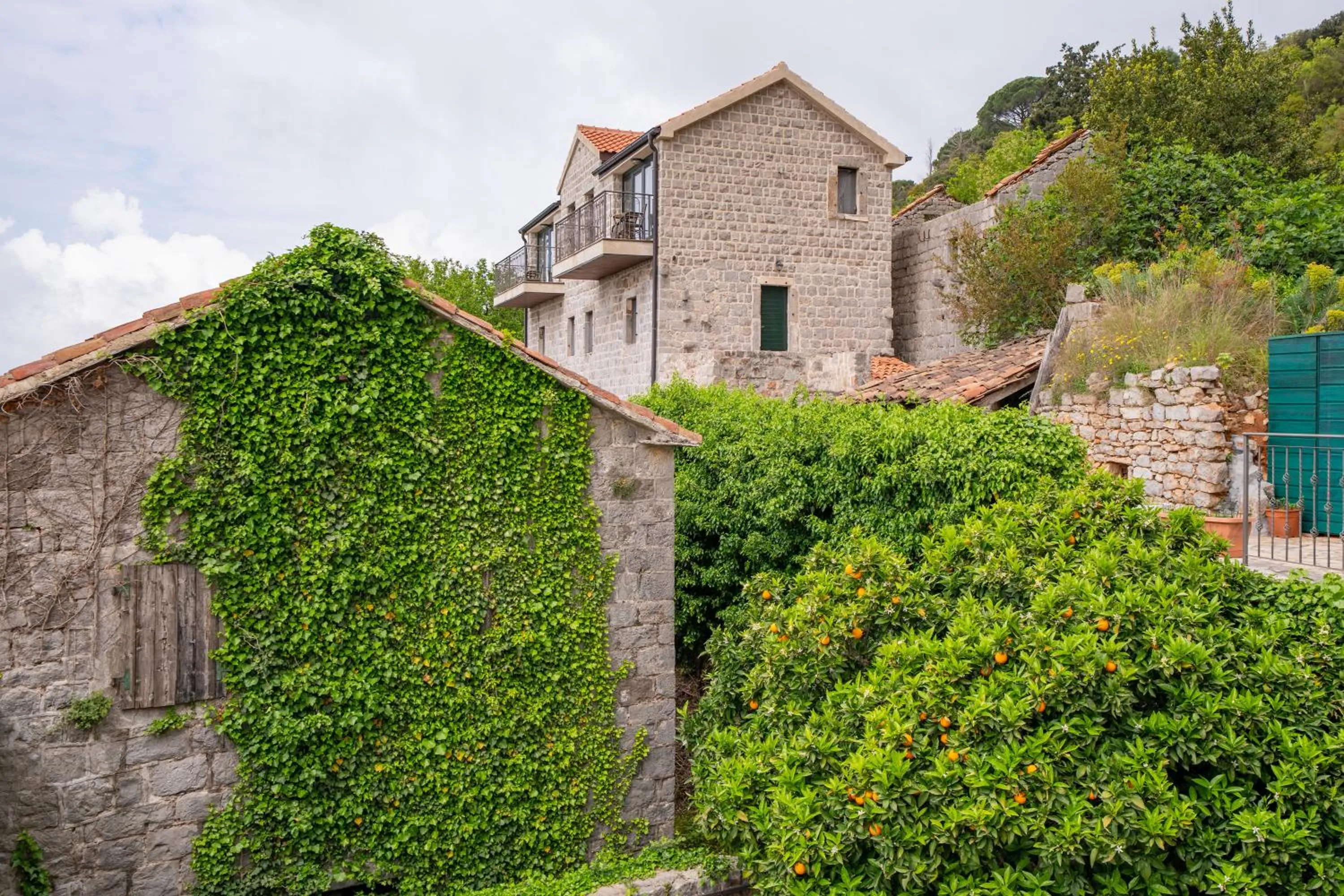 Property building in Klinci Village Resort