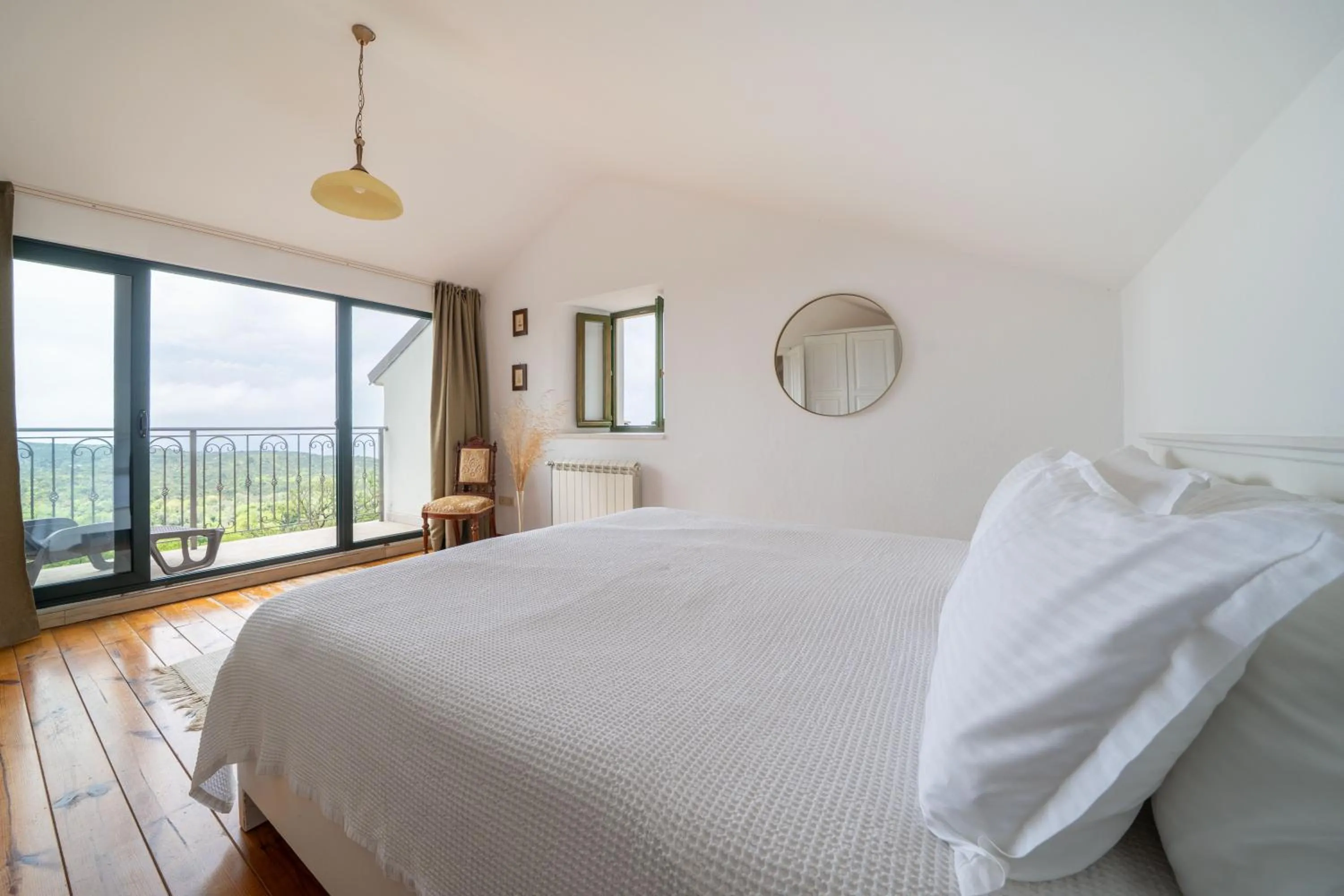 Bed in Klinci Village Resort