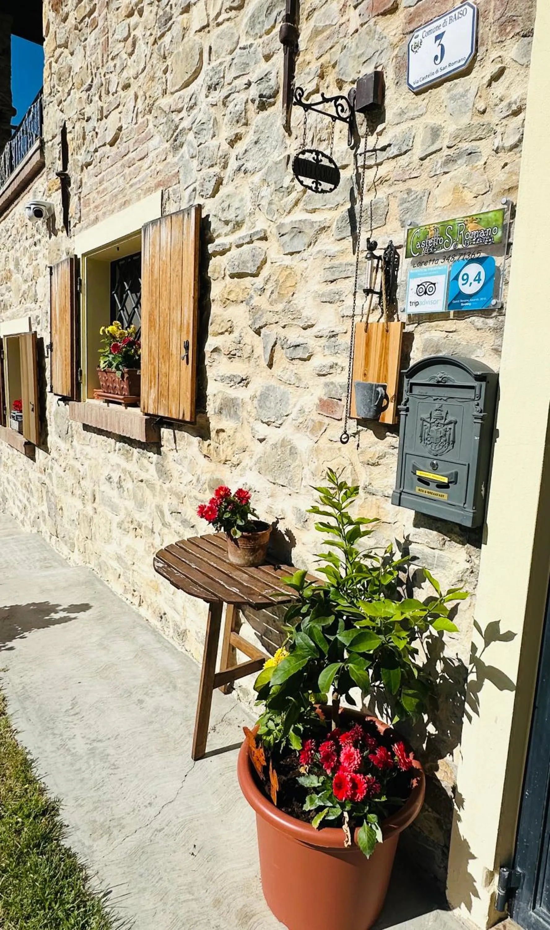 Property building in Castello San Romano