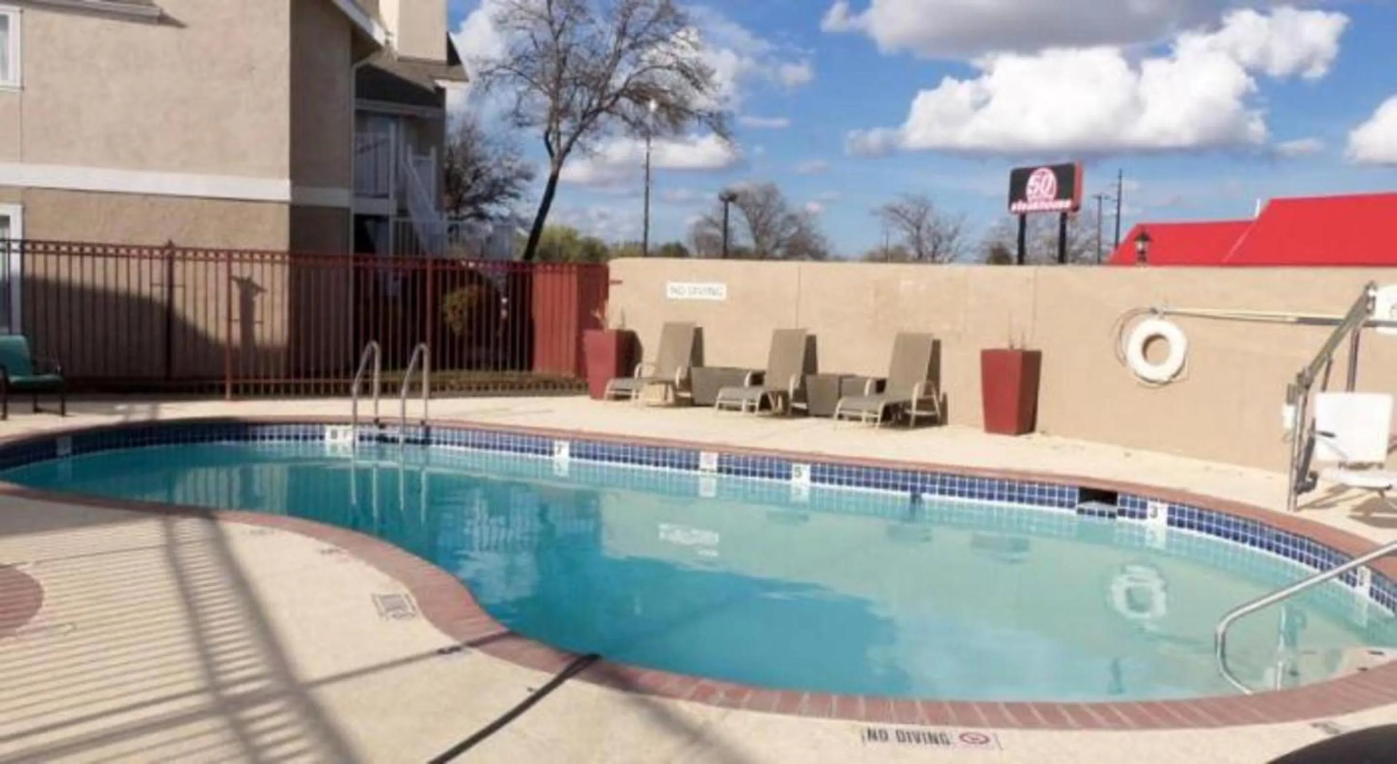 Swimming pool in Studio 6 Lubbock, TX