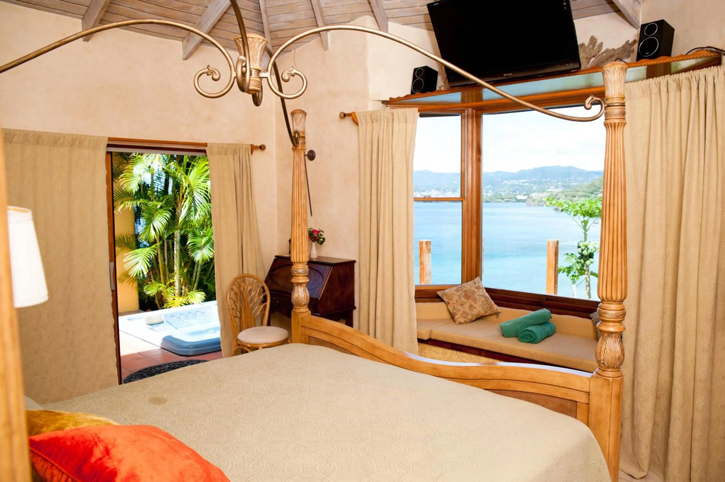 Bedroom, Bed in Maca Bana