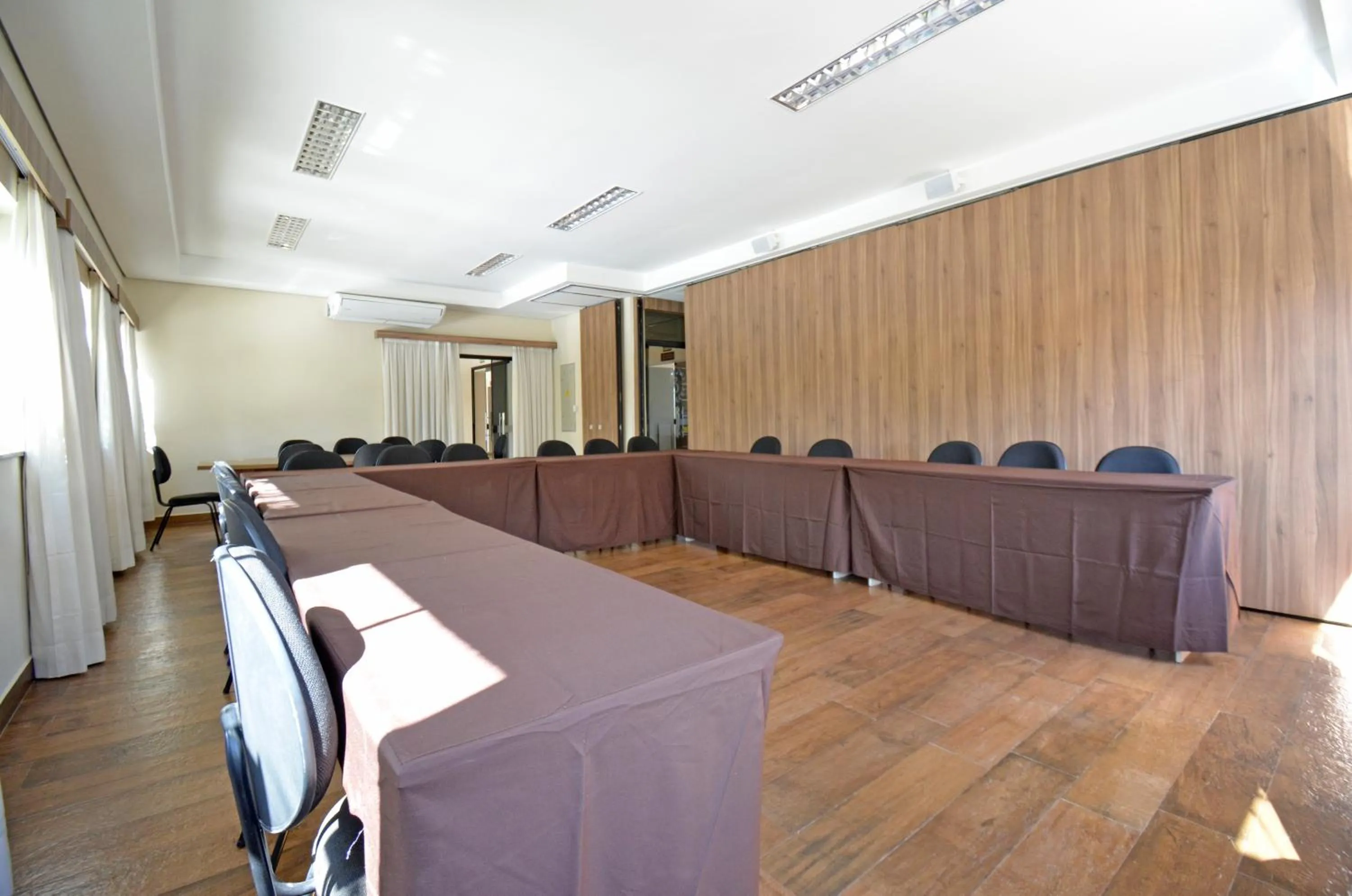 Meeting/conference room in Business Park Hotel