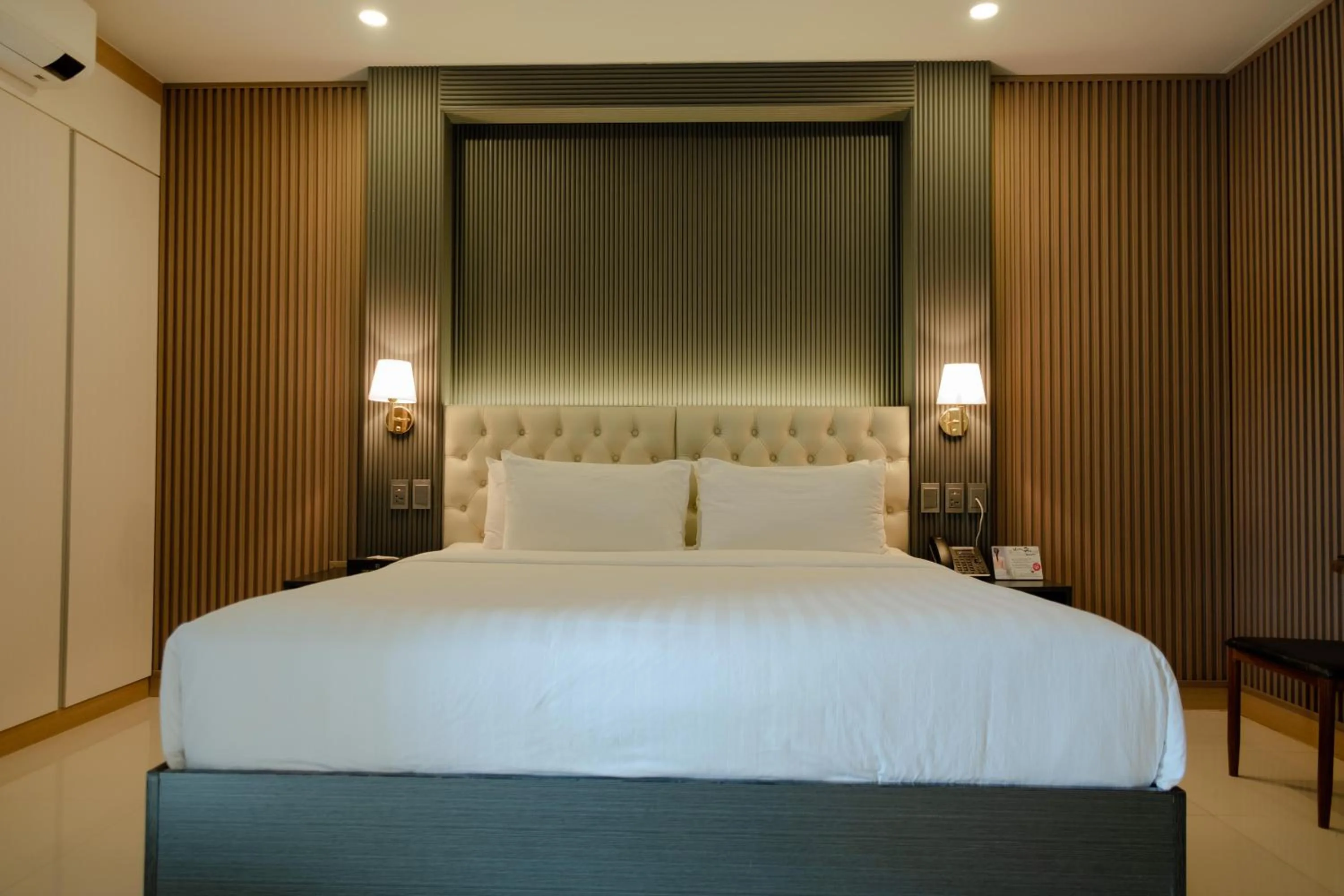 Bed in THE TIMES HOTEL