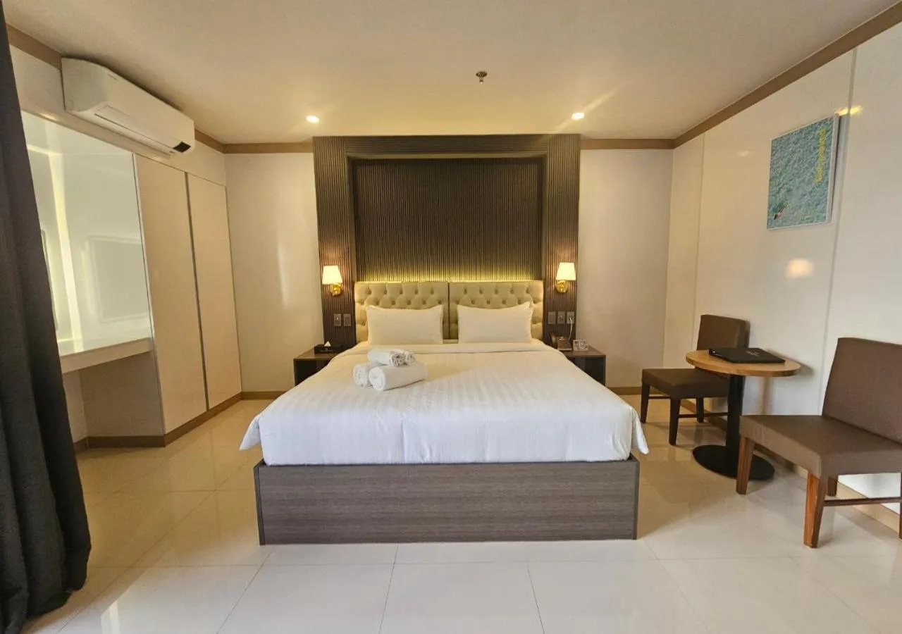 Bed in THE TIMES HOTEL