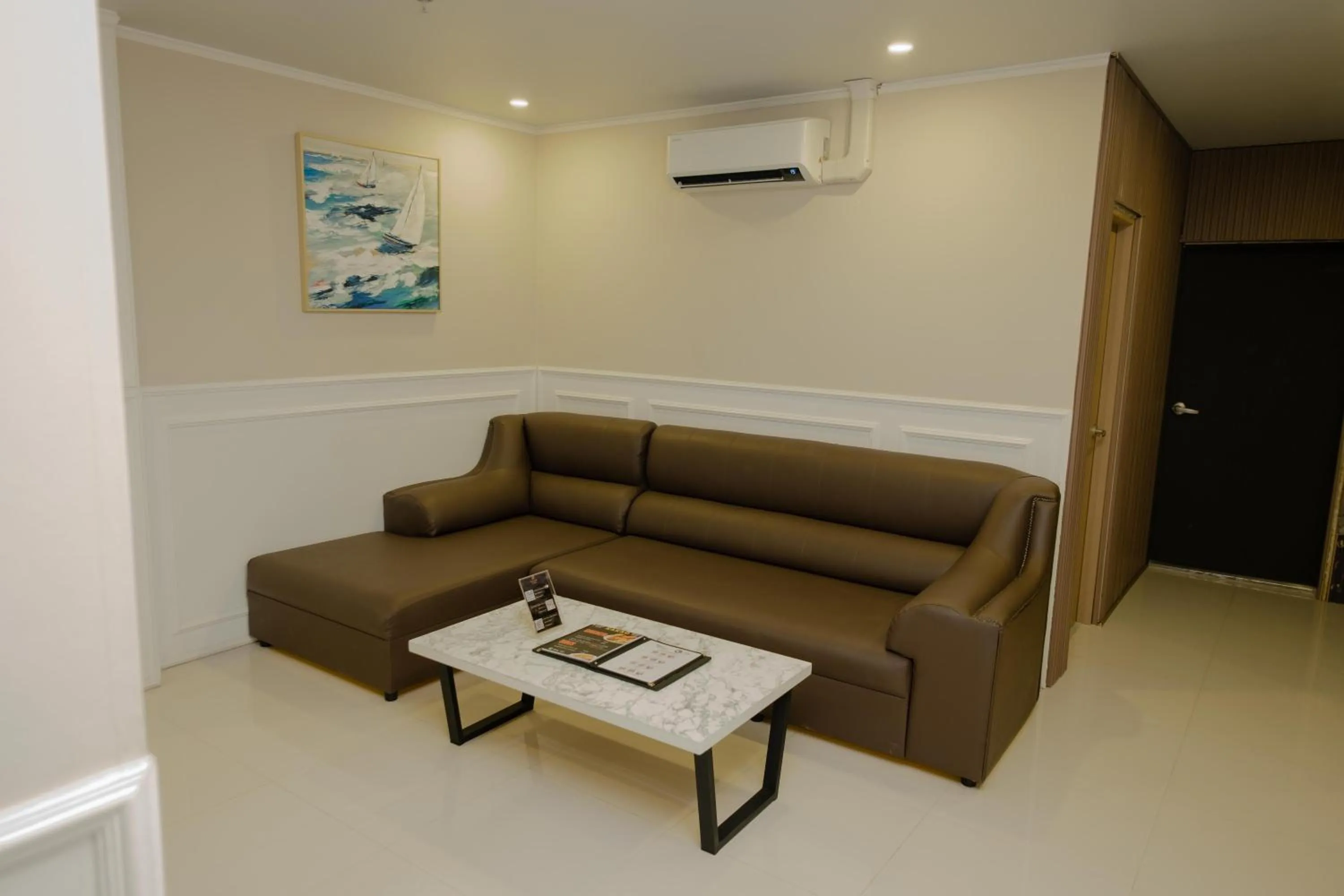 Living room in THE TIMES HOTEL