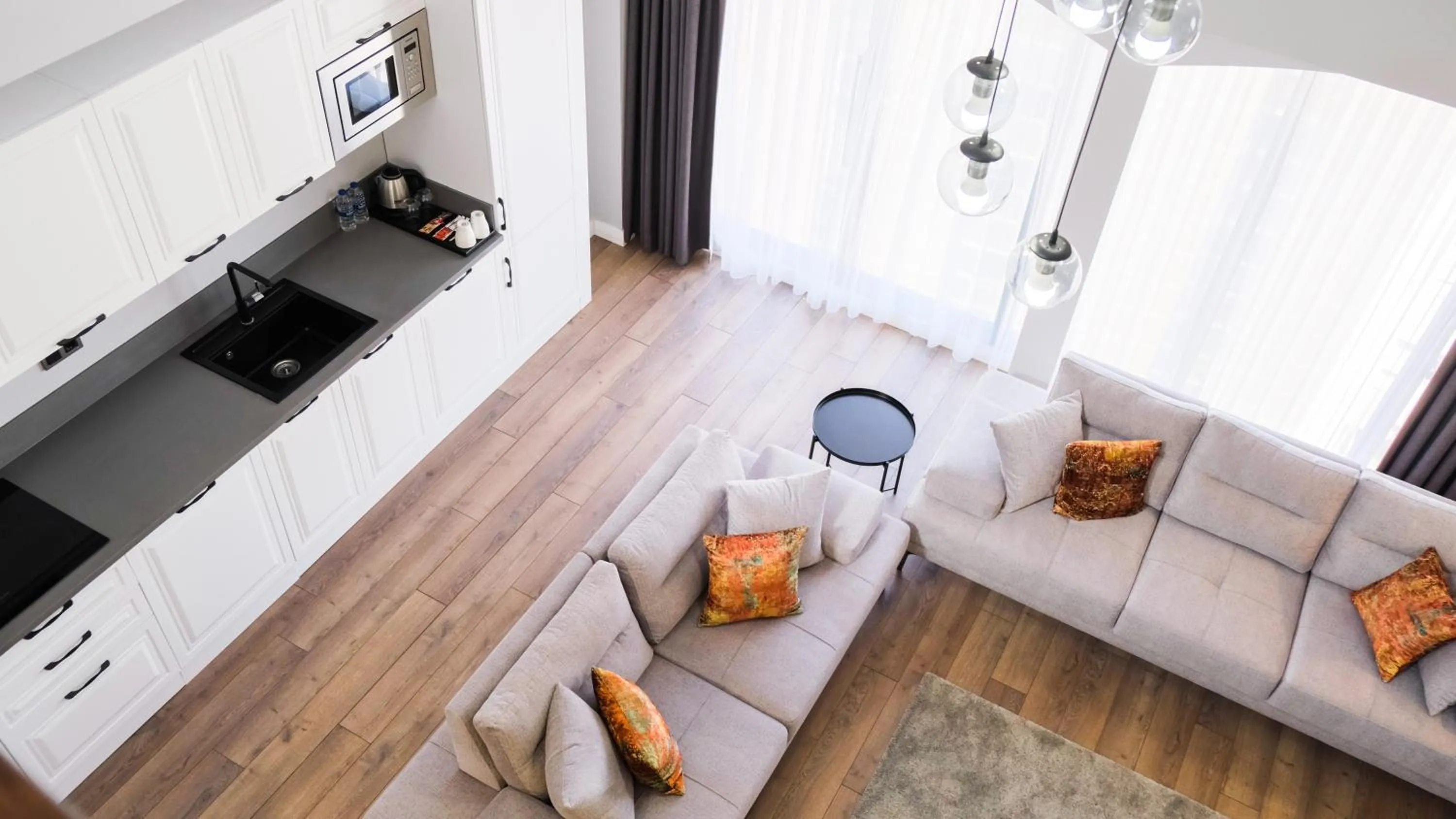 Communal lounge/ TV room in MYWAY DELUXE Alsancak