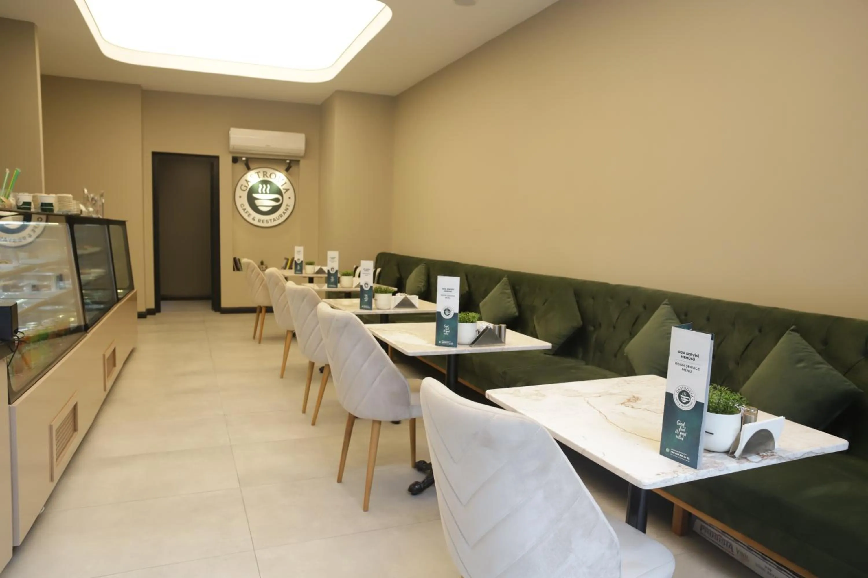 Restaurant/places to eat in MYWAY DELUXE Alsancak