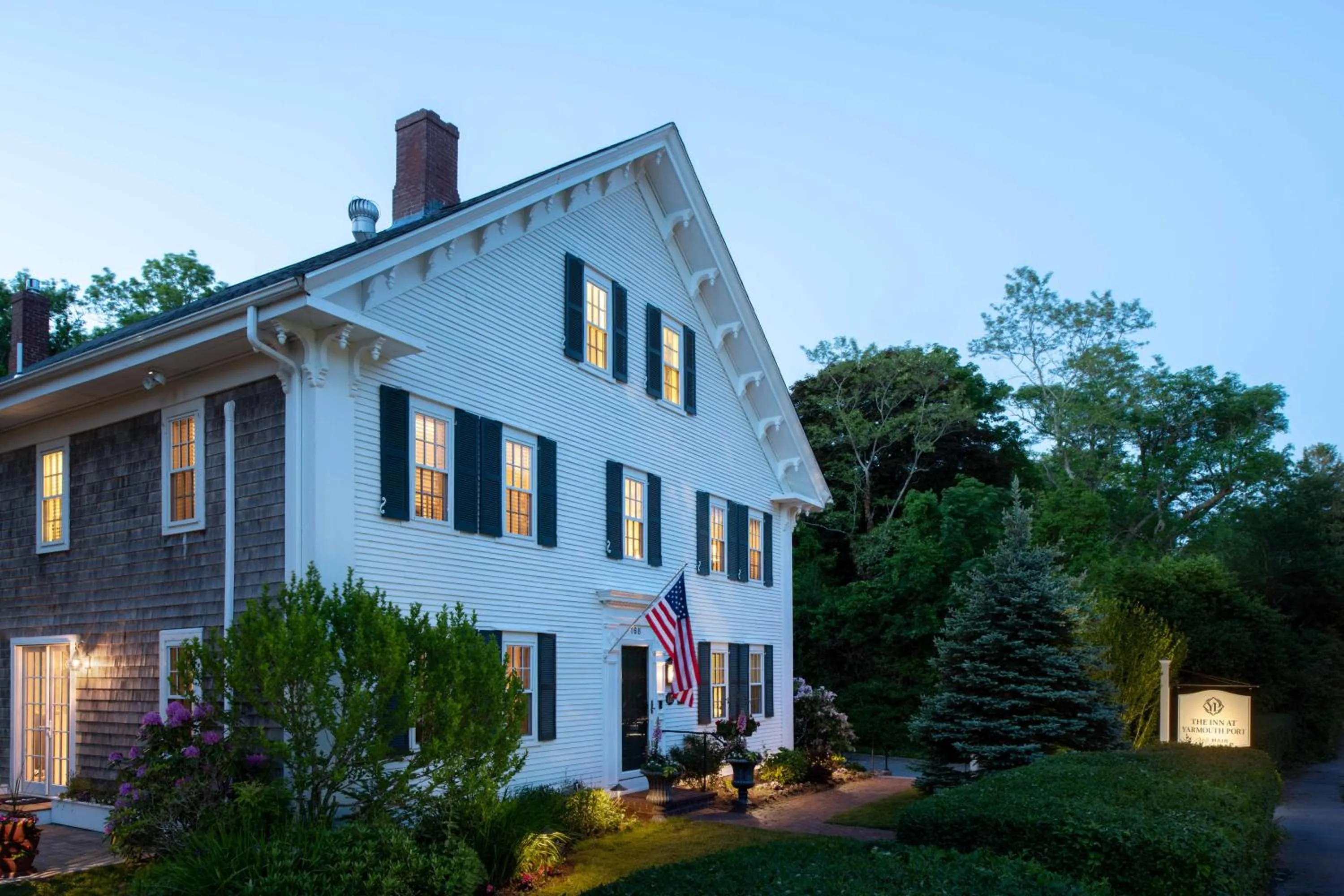 Property building in The Inn at Yarmouth Port