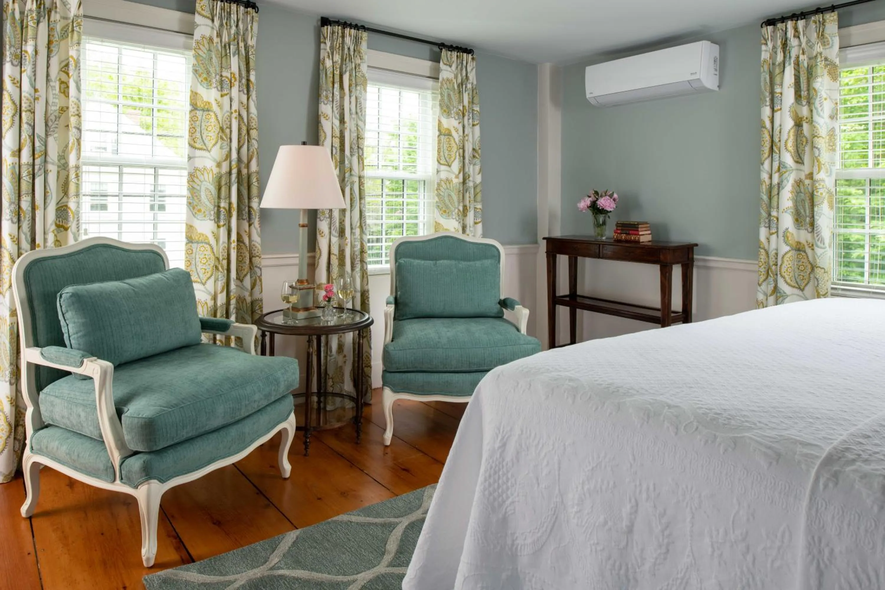 Bedroom, Bed in The Inn at Yarmouth Port
