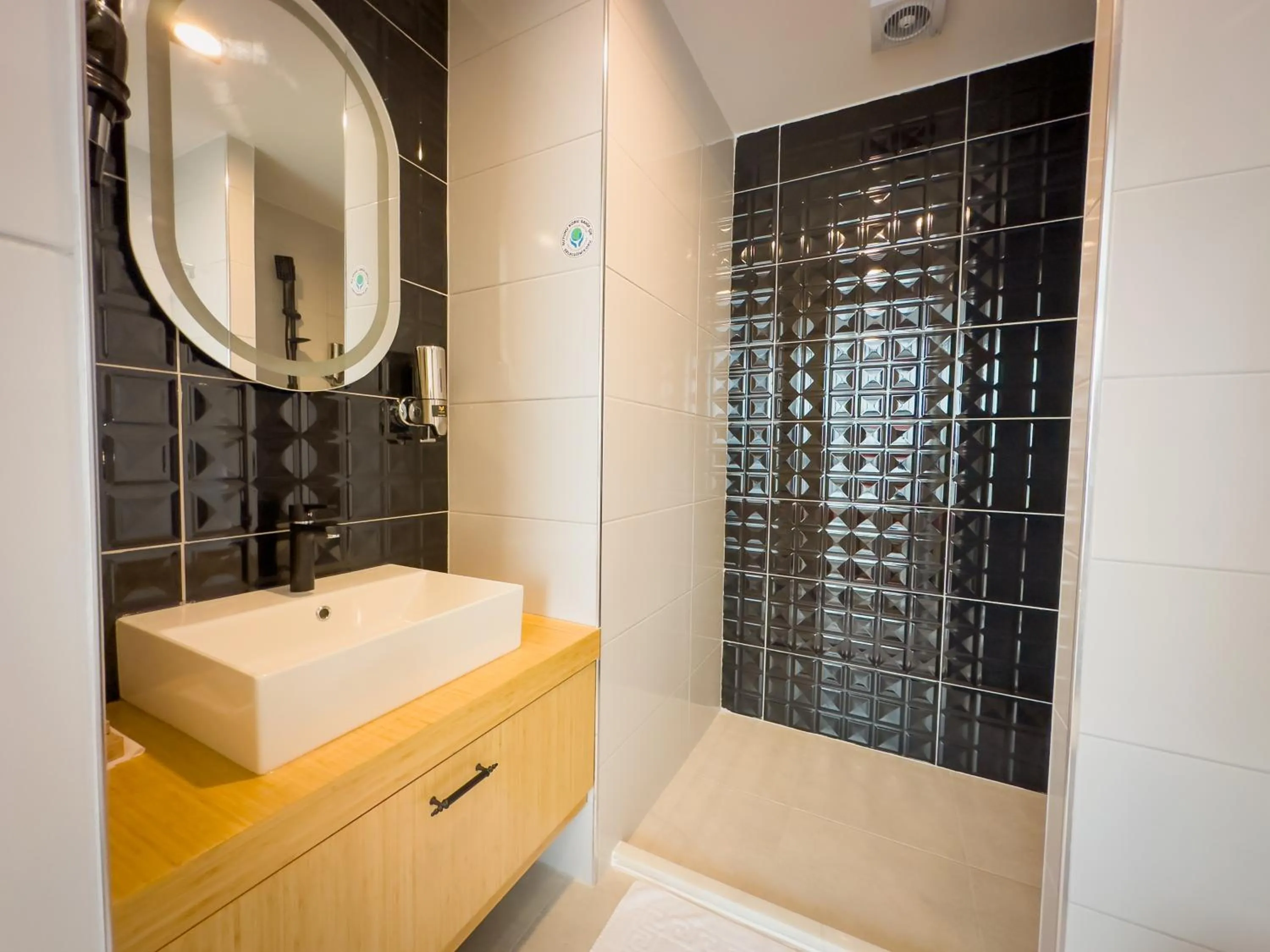 Bathroom in Mihman Hotel