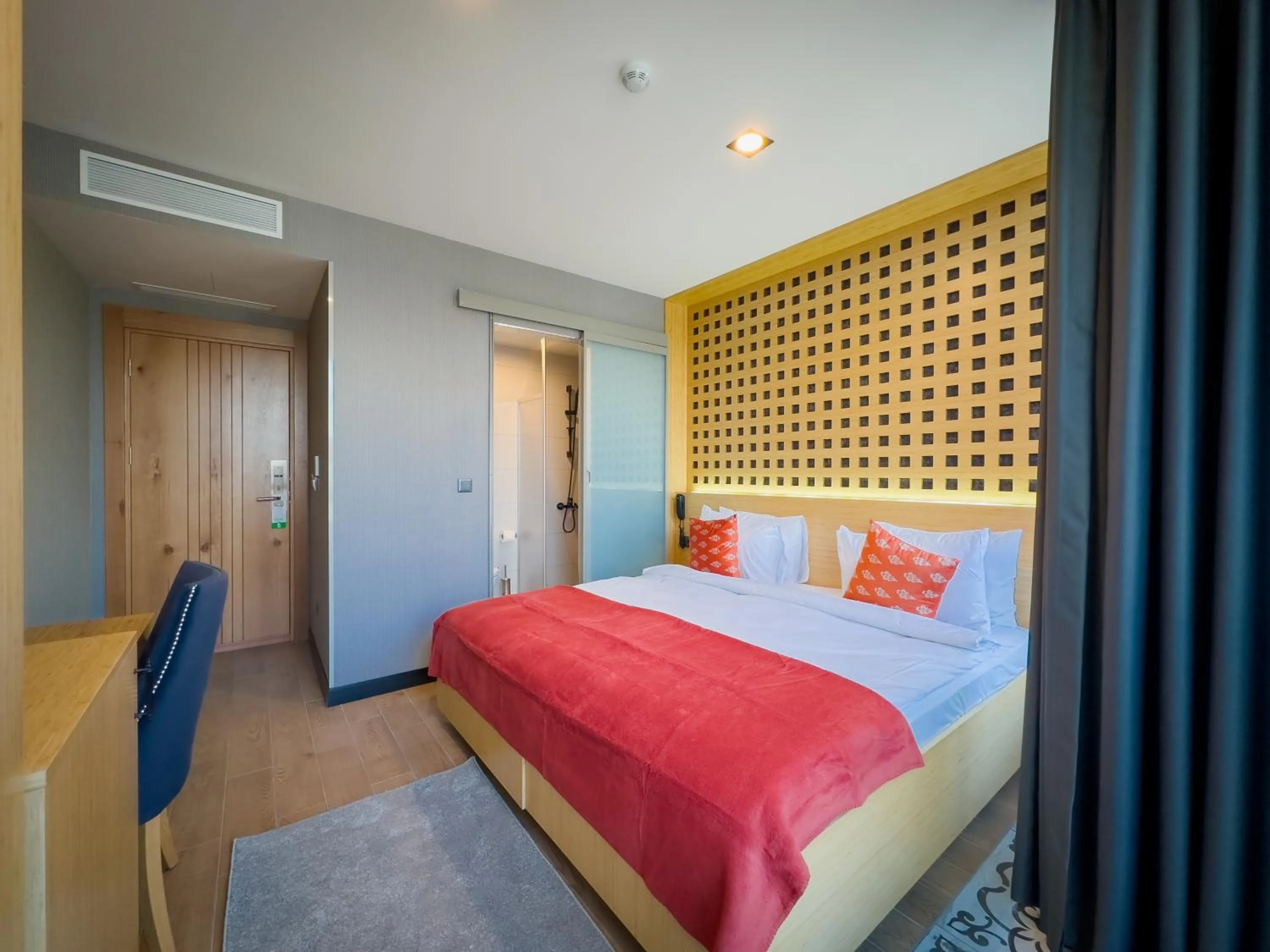 Bedroom, Bed in Mihman Hotel