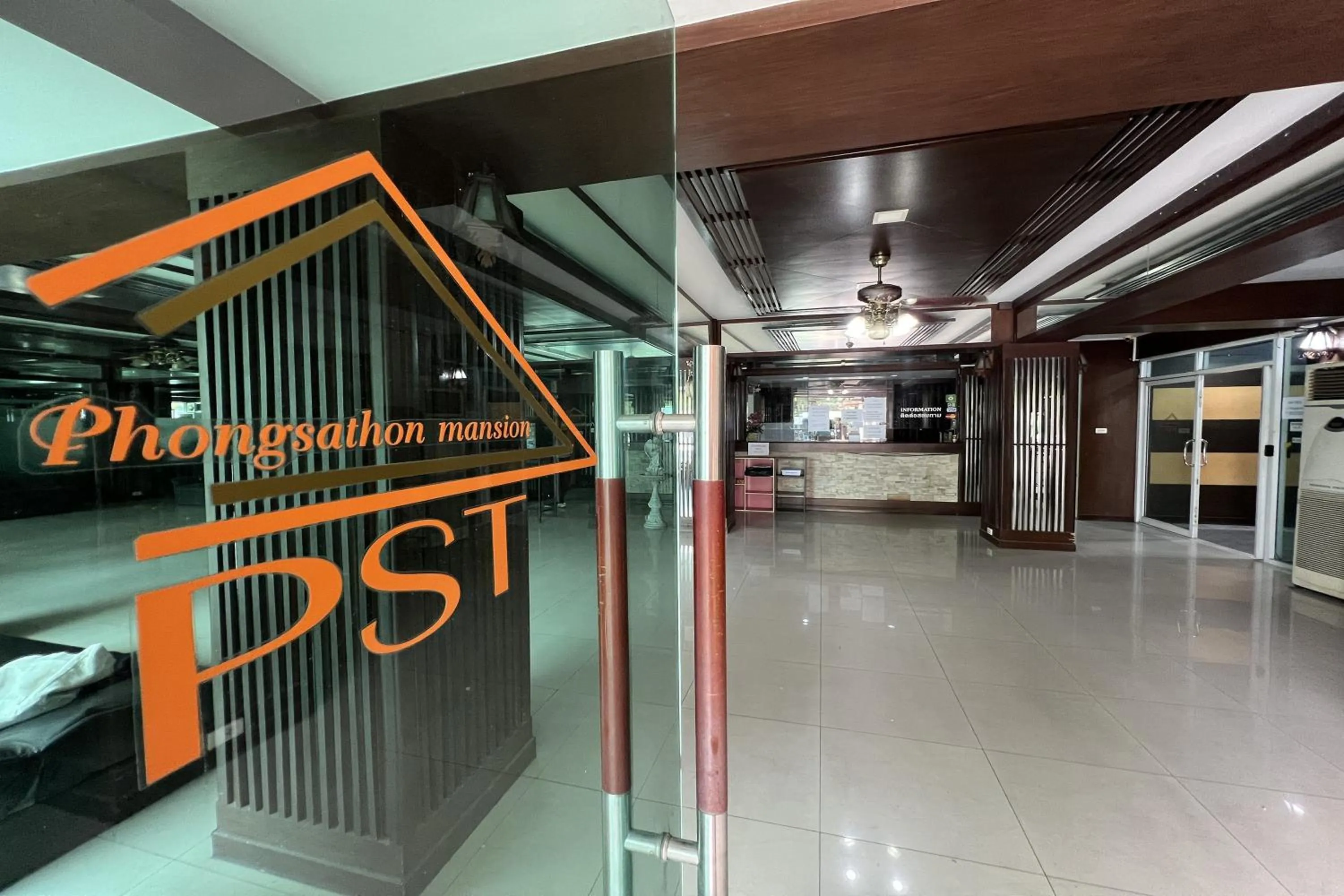 Property logo or sign in Phongsathon Mansion