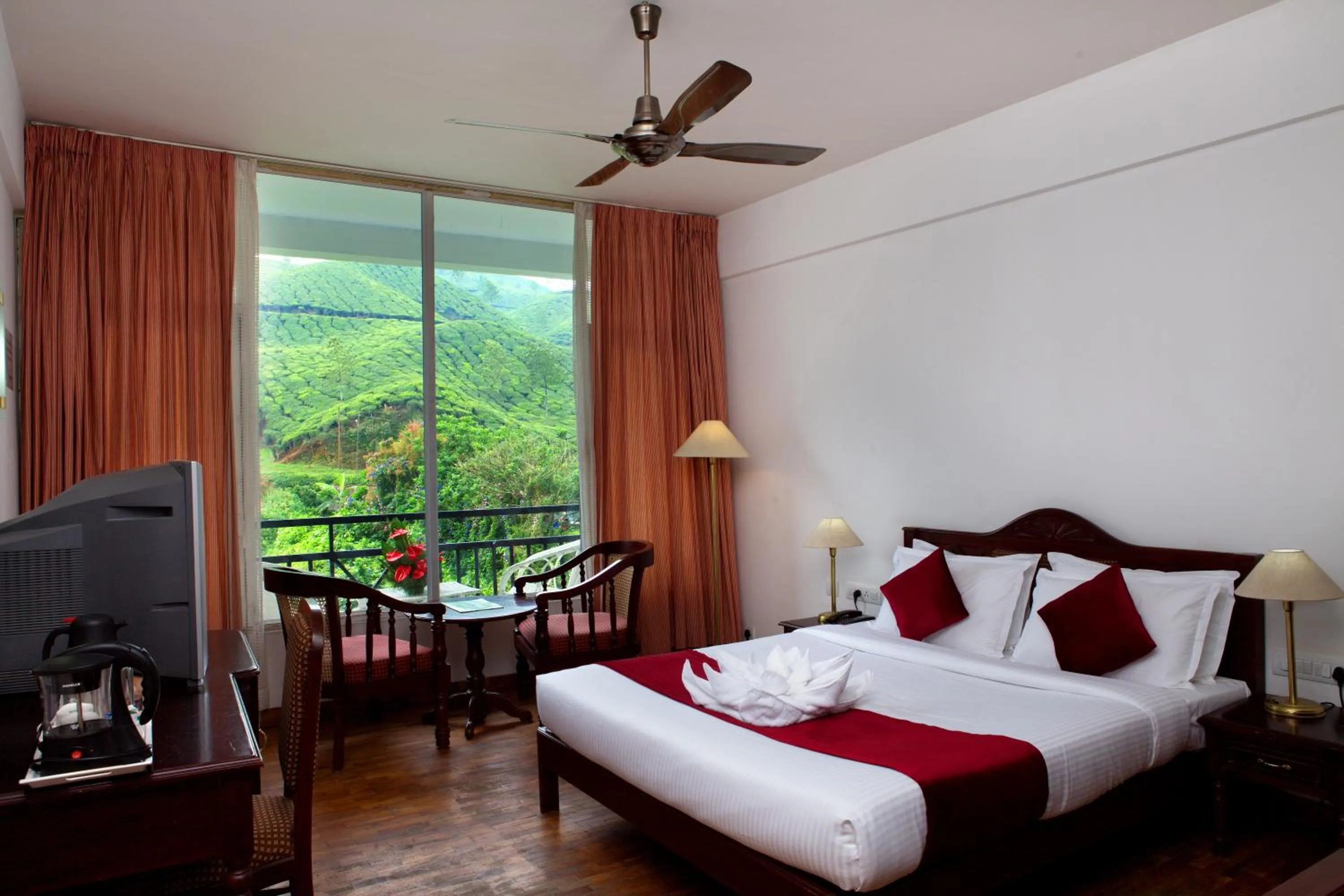 Bed in Hotel C7 Munnar
