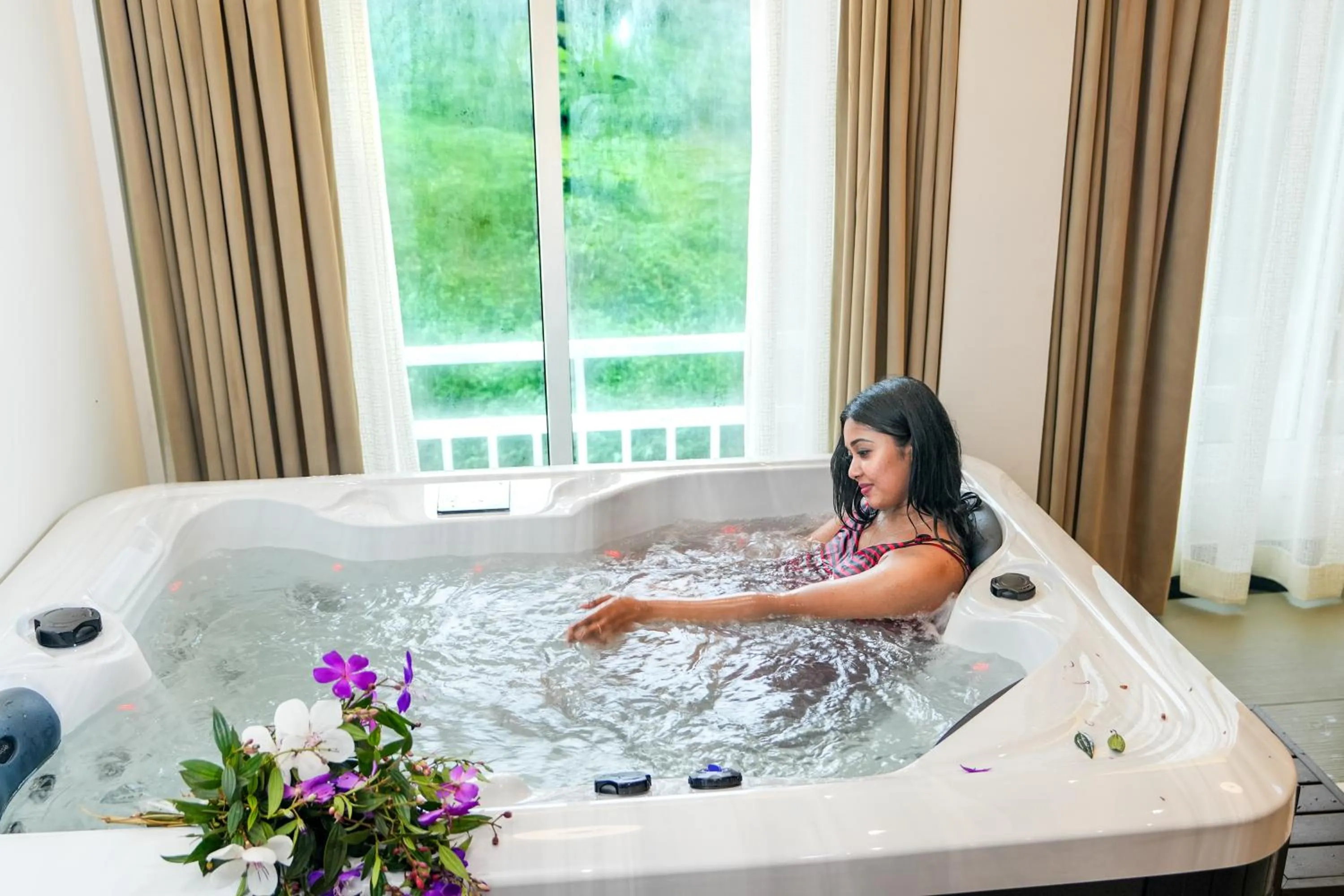 People in Hotel C7 Munnar