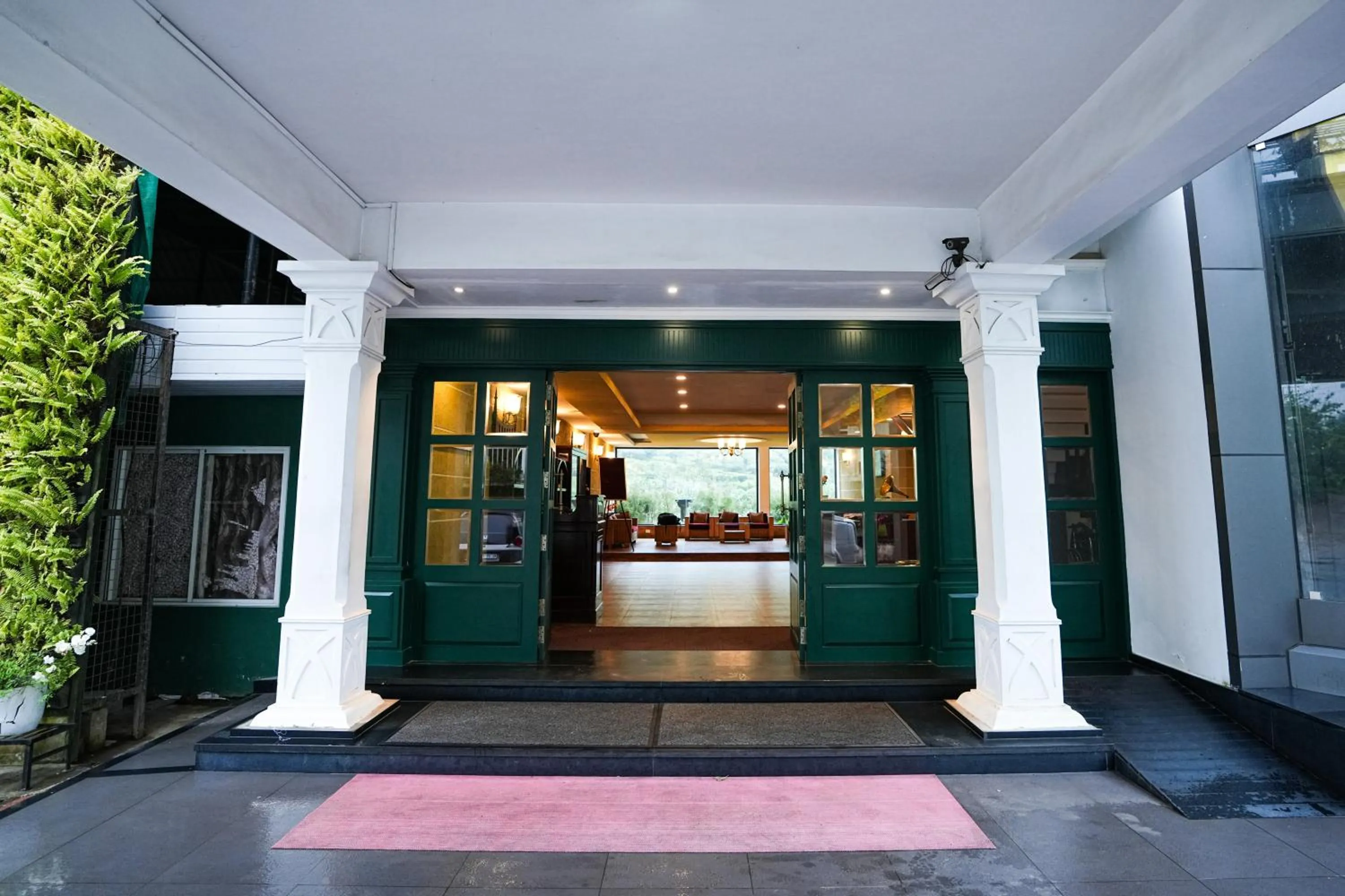 Facade/entrance in Hotel C7 Munnar