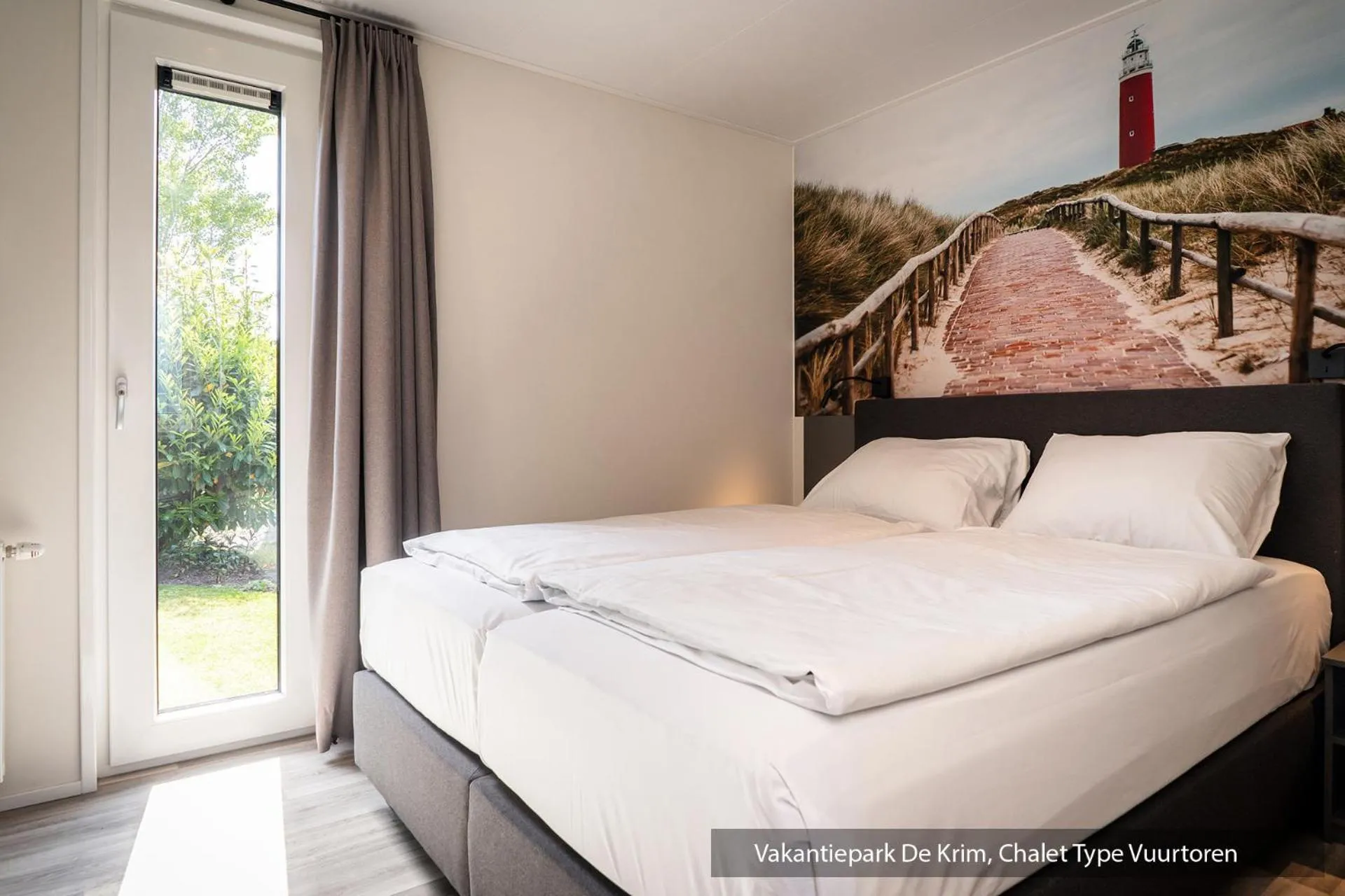 Bedroom, Bed in Vakantiepark De Krim Texel