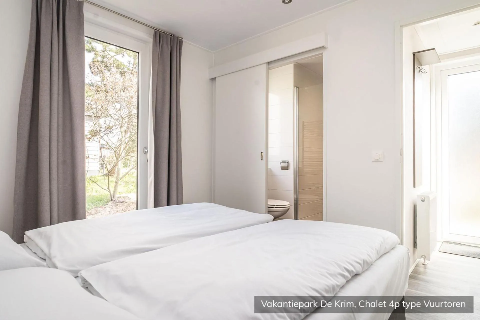 Bedroom, Bed in Vakantiepark De Krim Texel