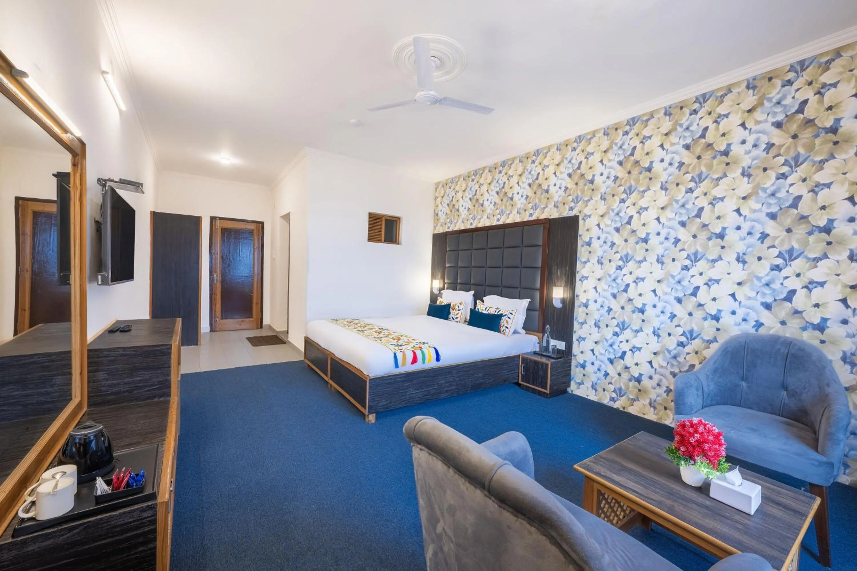 Bed in Echor Kashmir Holidays Resort Srinagar