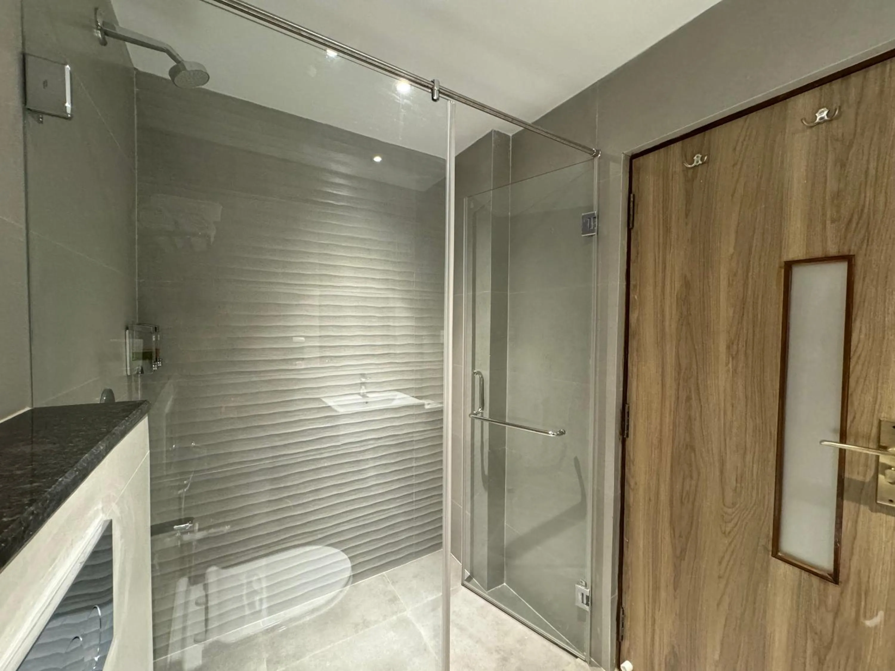 Shower in Hotel Devdeep Porvorim