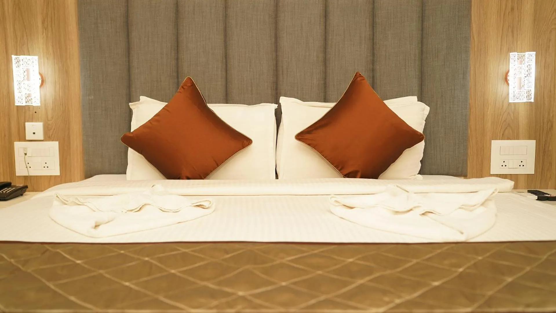 Bed in Hotel Devdeep Porvorim