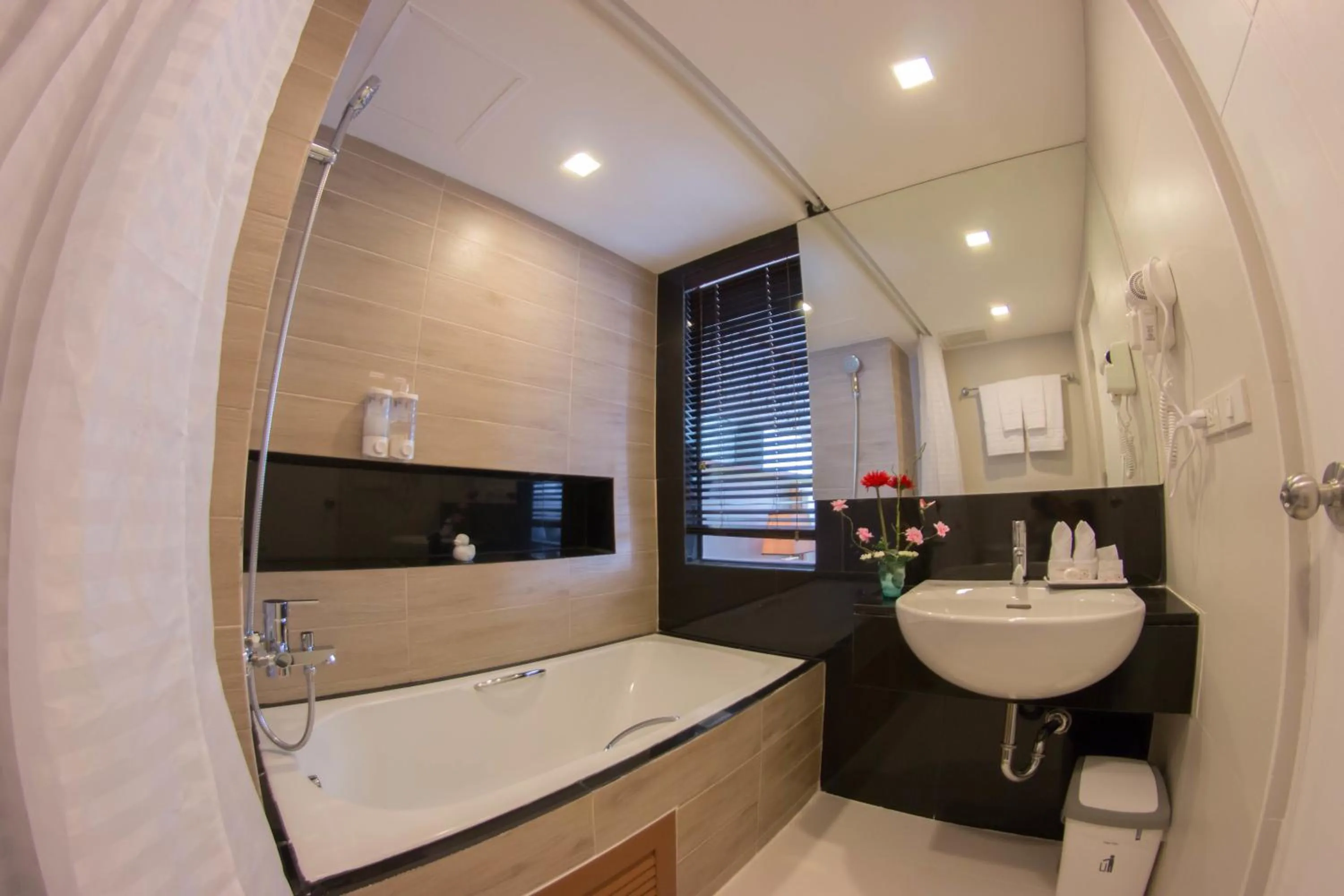 Day in Racha Residence