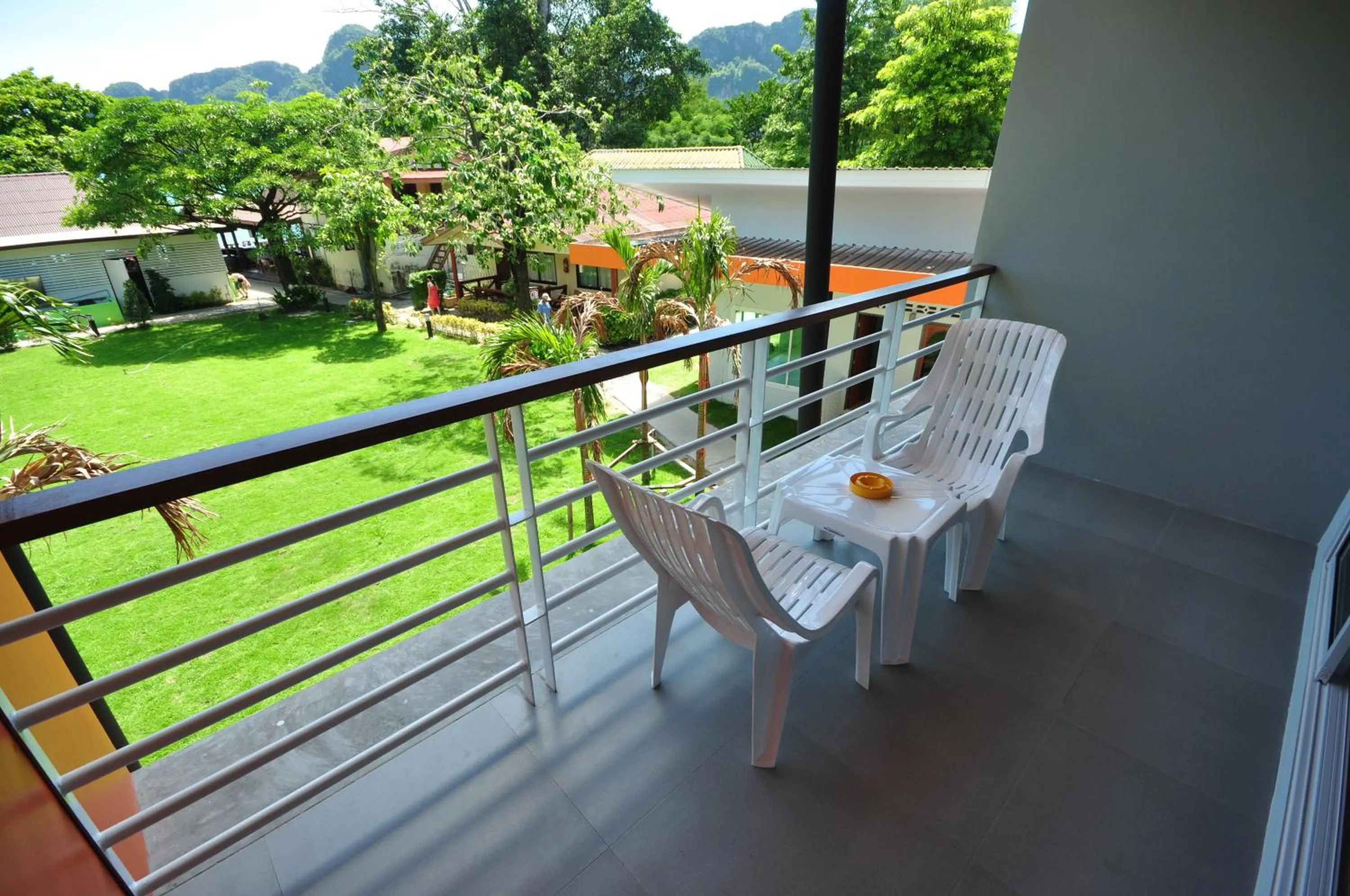 Balcony/Terrace in Phi Phi Rimlay Resort