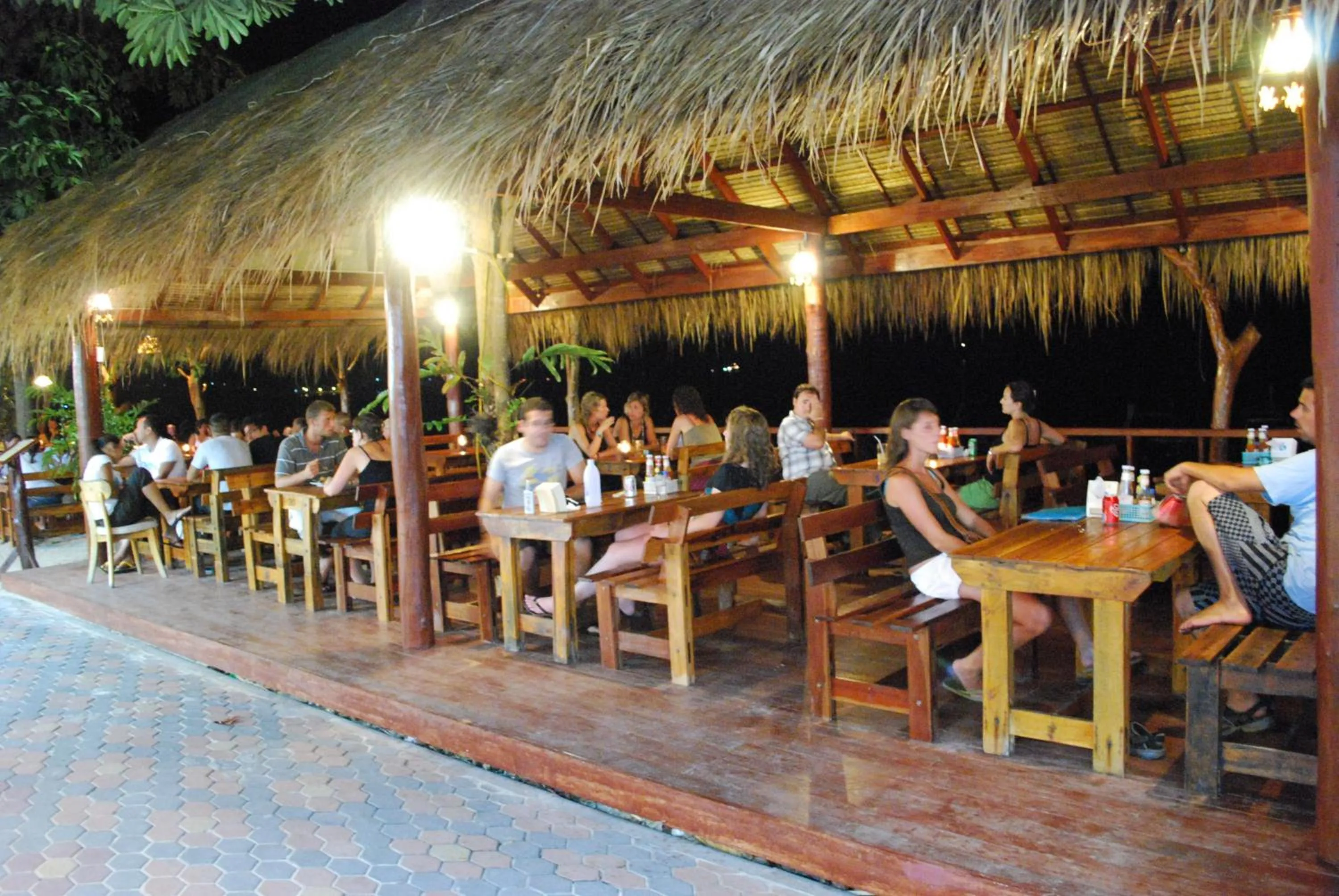 Restaurant/places to eat in Phi Phi Rimlay Resort