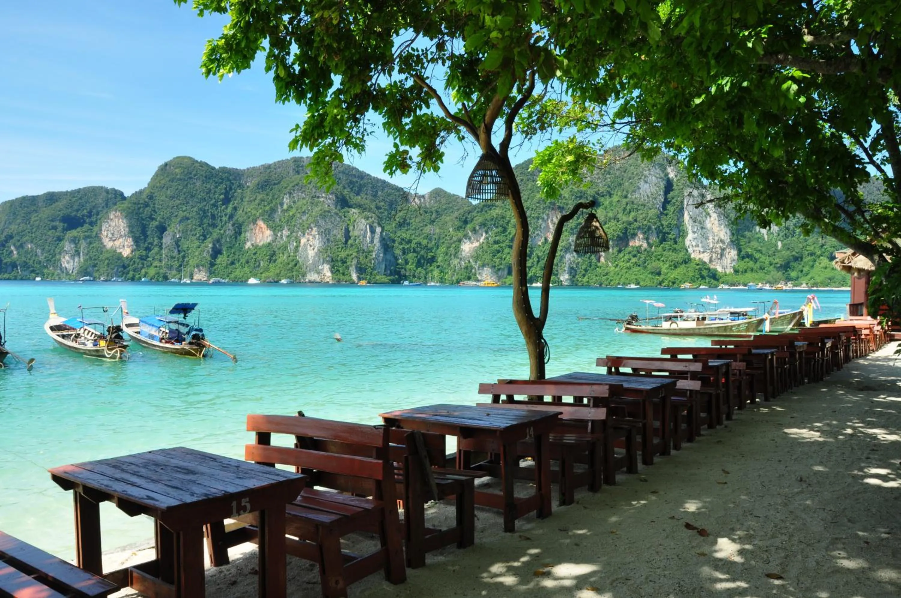 Restaurant/places to eat in Phi Phi Rimlay Resort