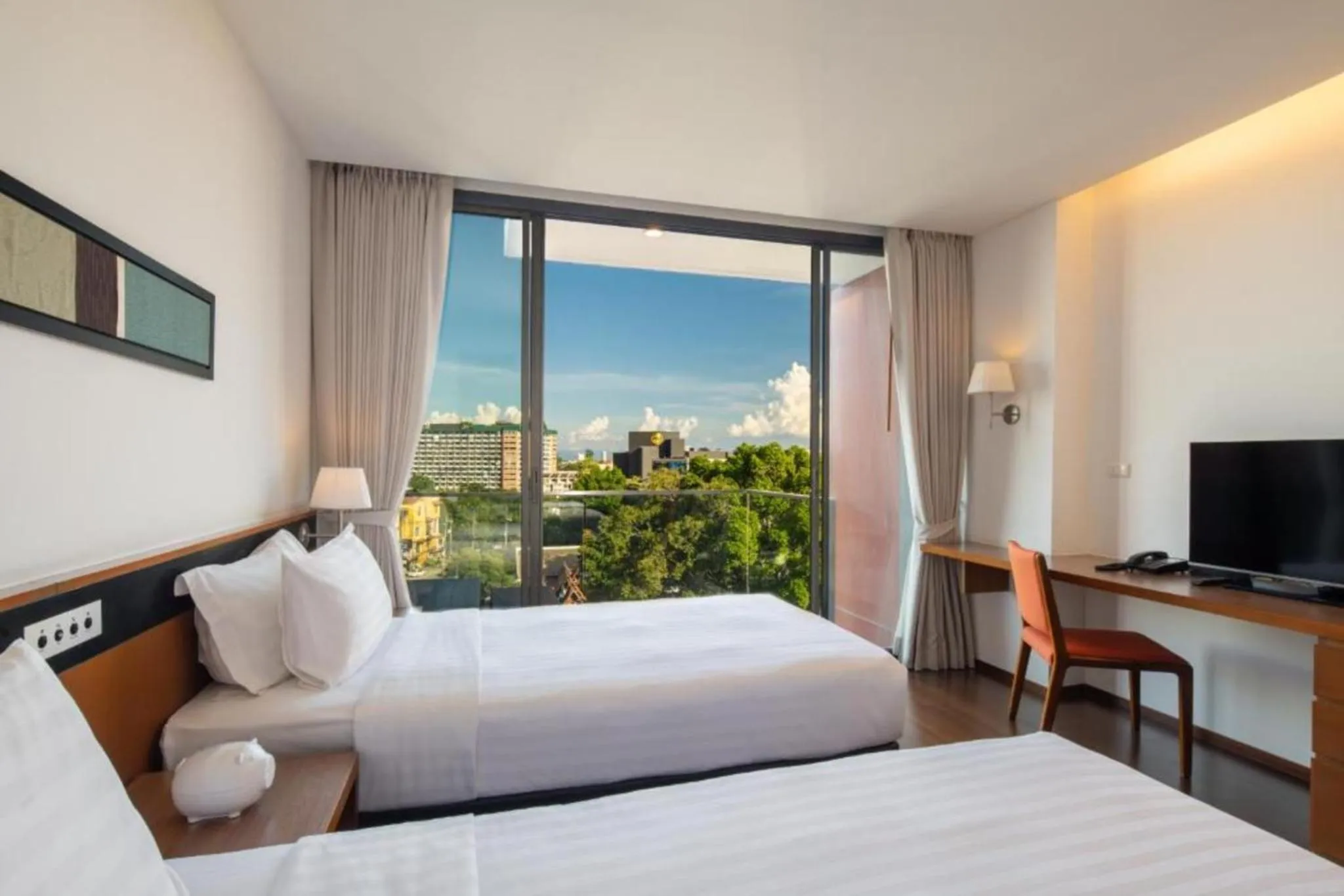 Bedroom, Bed in Eastin Tan Hotel Chiang Mai