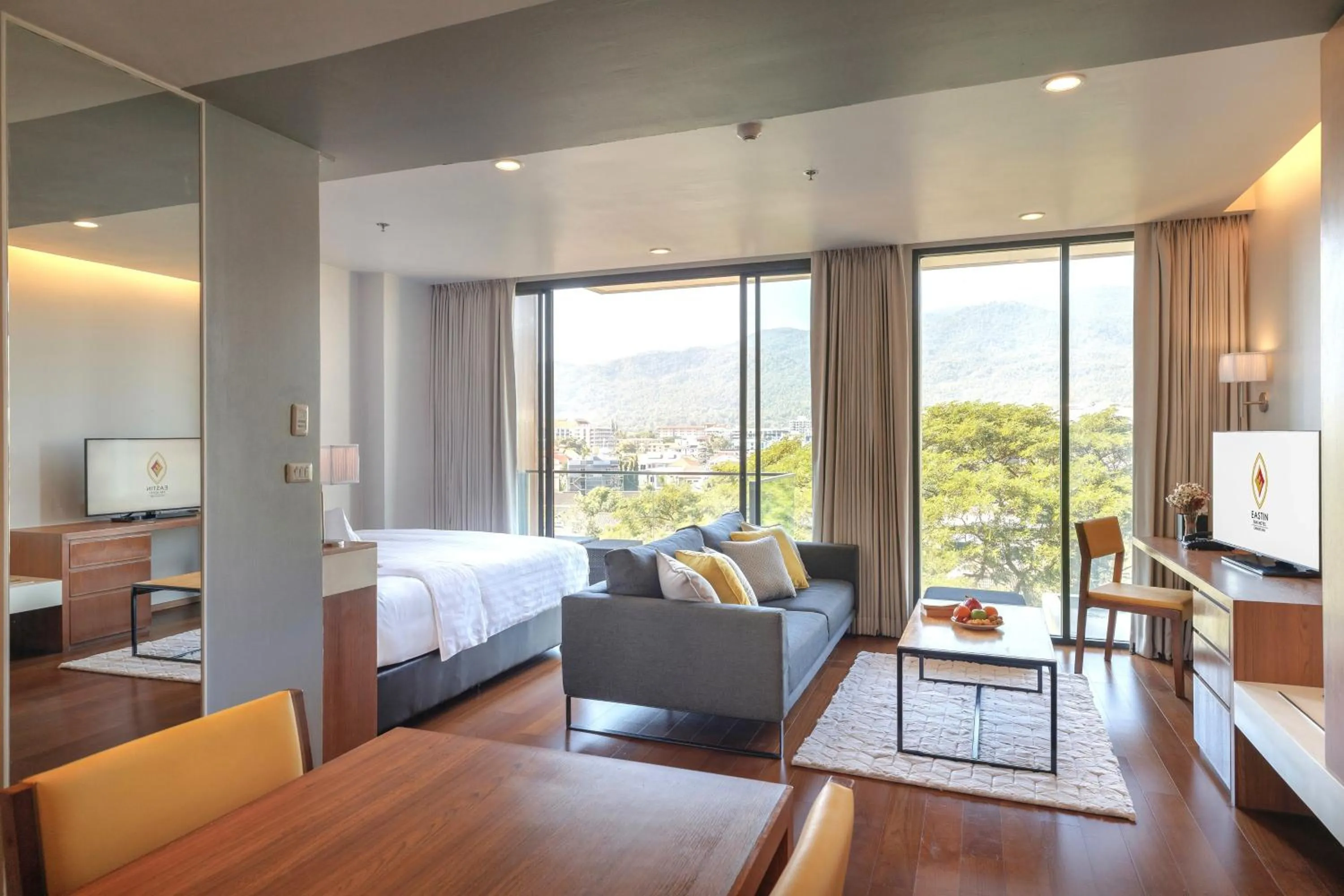 Bedroom, Bed in Eastin Tan Hotel Chiang Mai