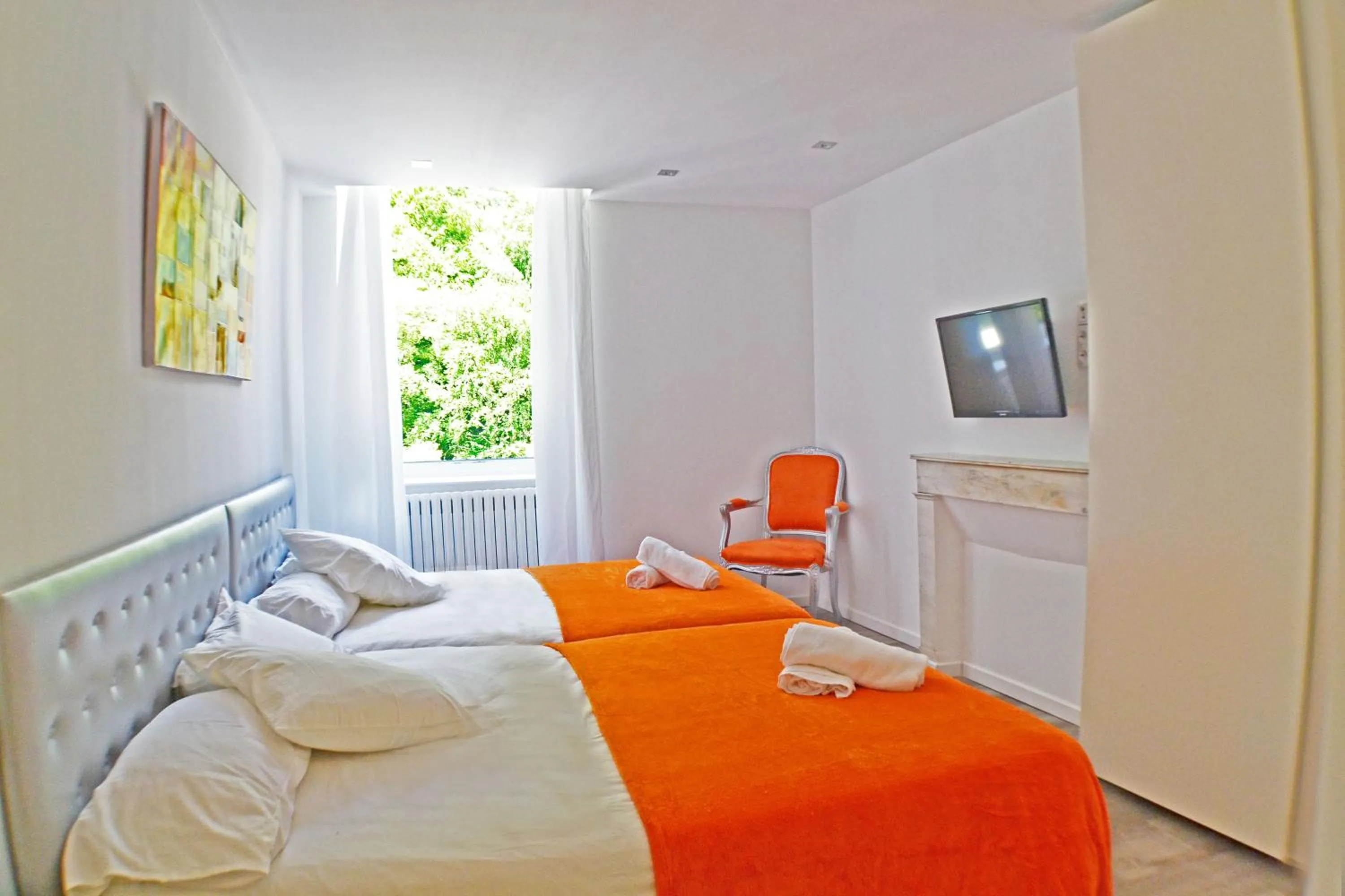 Bedroom, Bed in Maison La Douane - Comprends nettoyage professionnel et le linge
