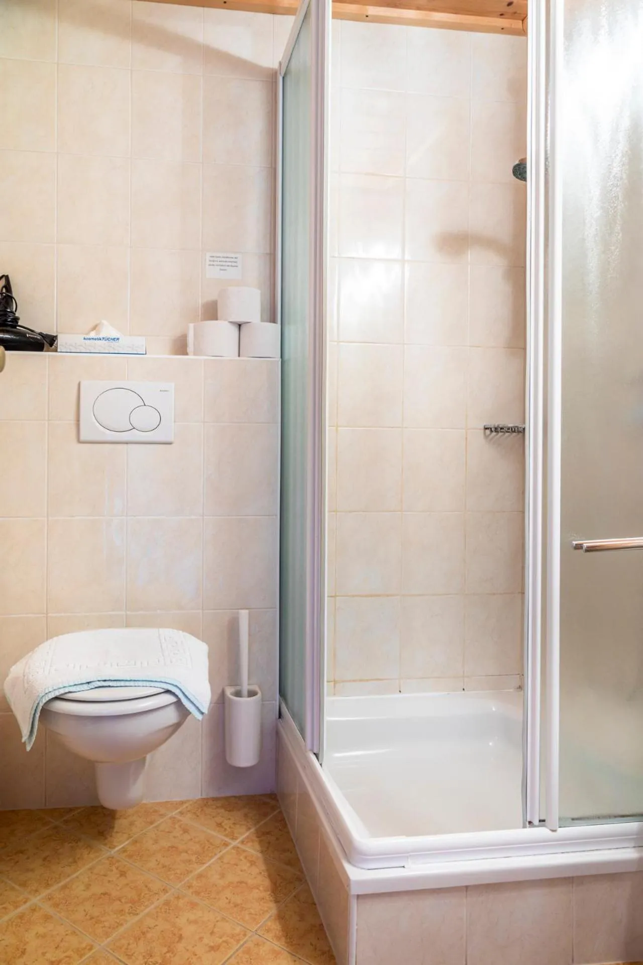 Bathroom in Gasthof Pesbichl