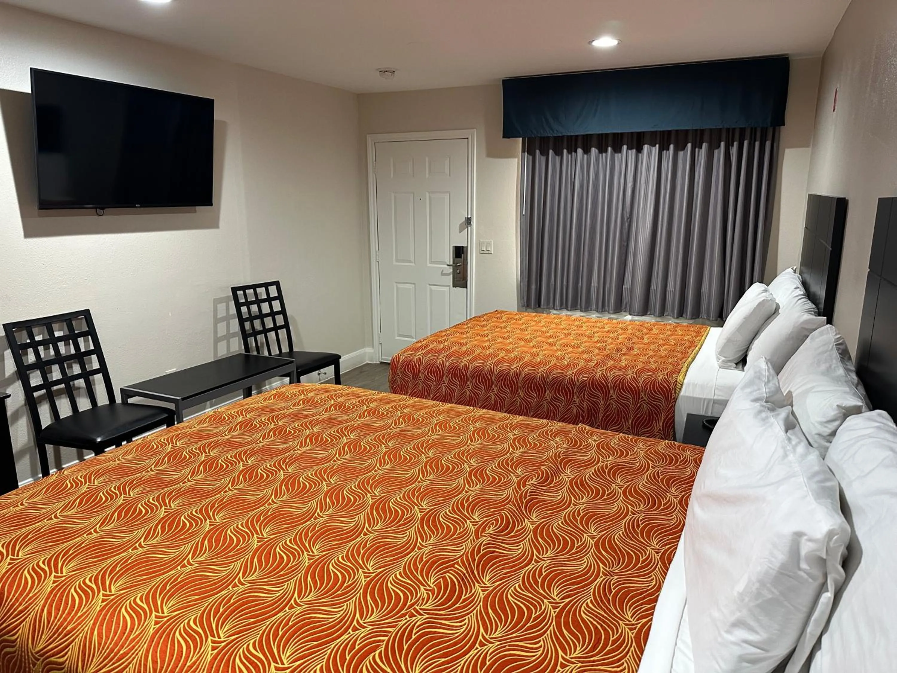 Bedroom, Bed in Palace Inn I-45 & Bellfort