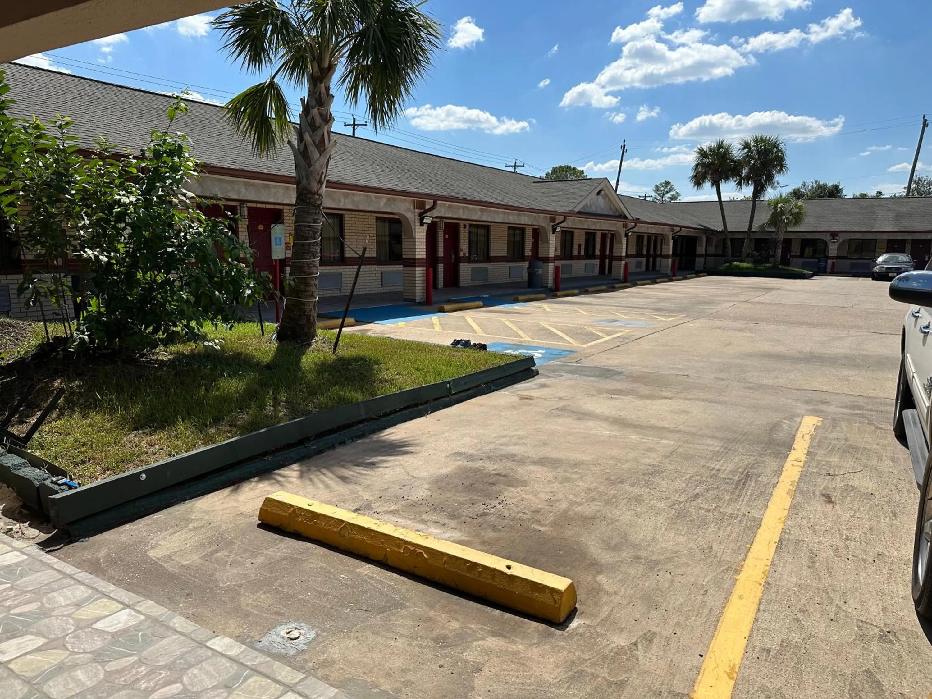 Property building in Palace Inn I-45 & Bellfort