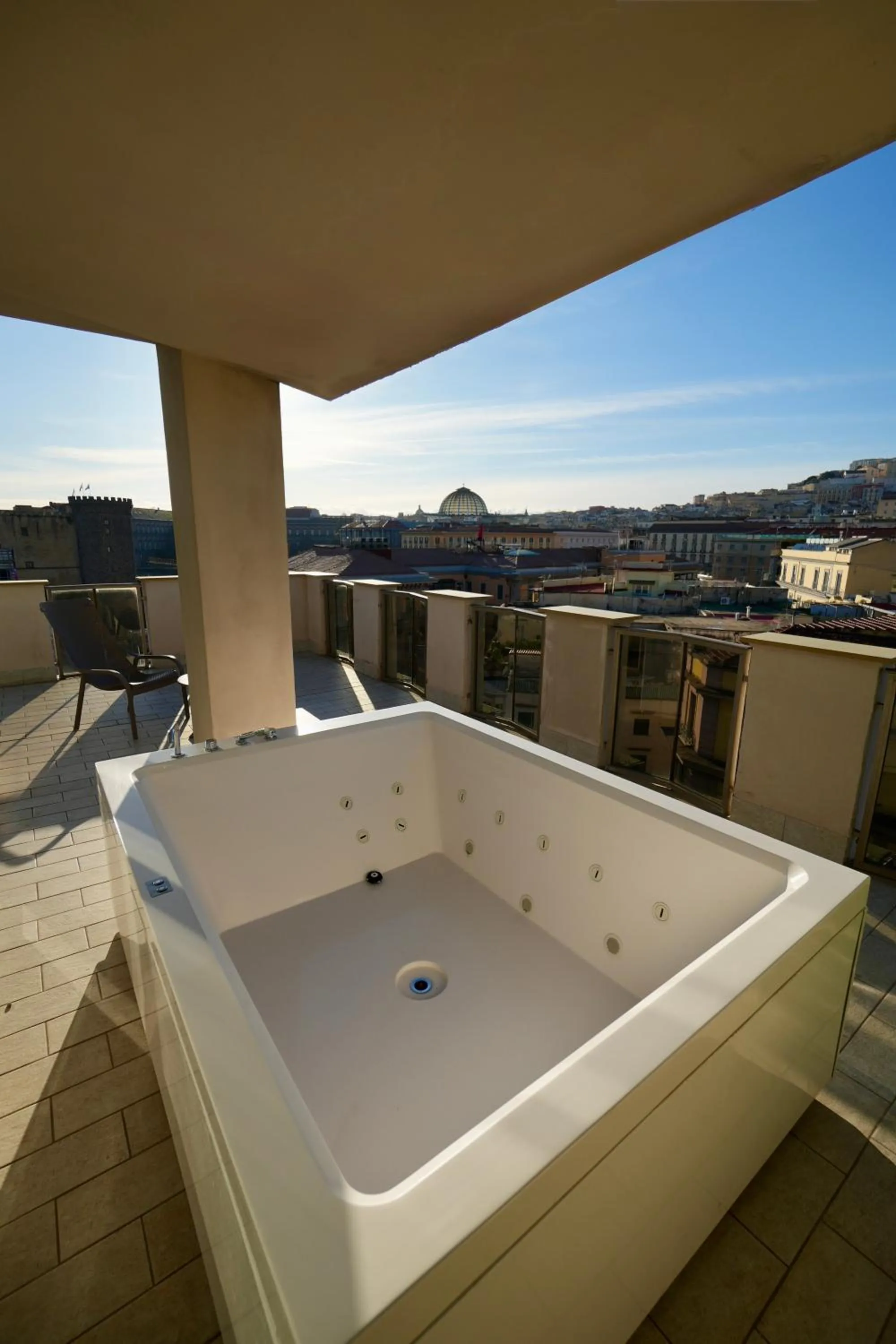 Hot Tub in POETICA BOUTIQUE SKY HOTEL
