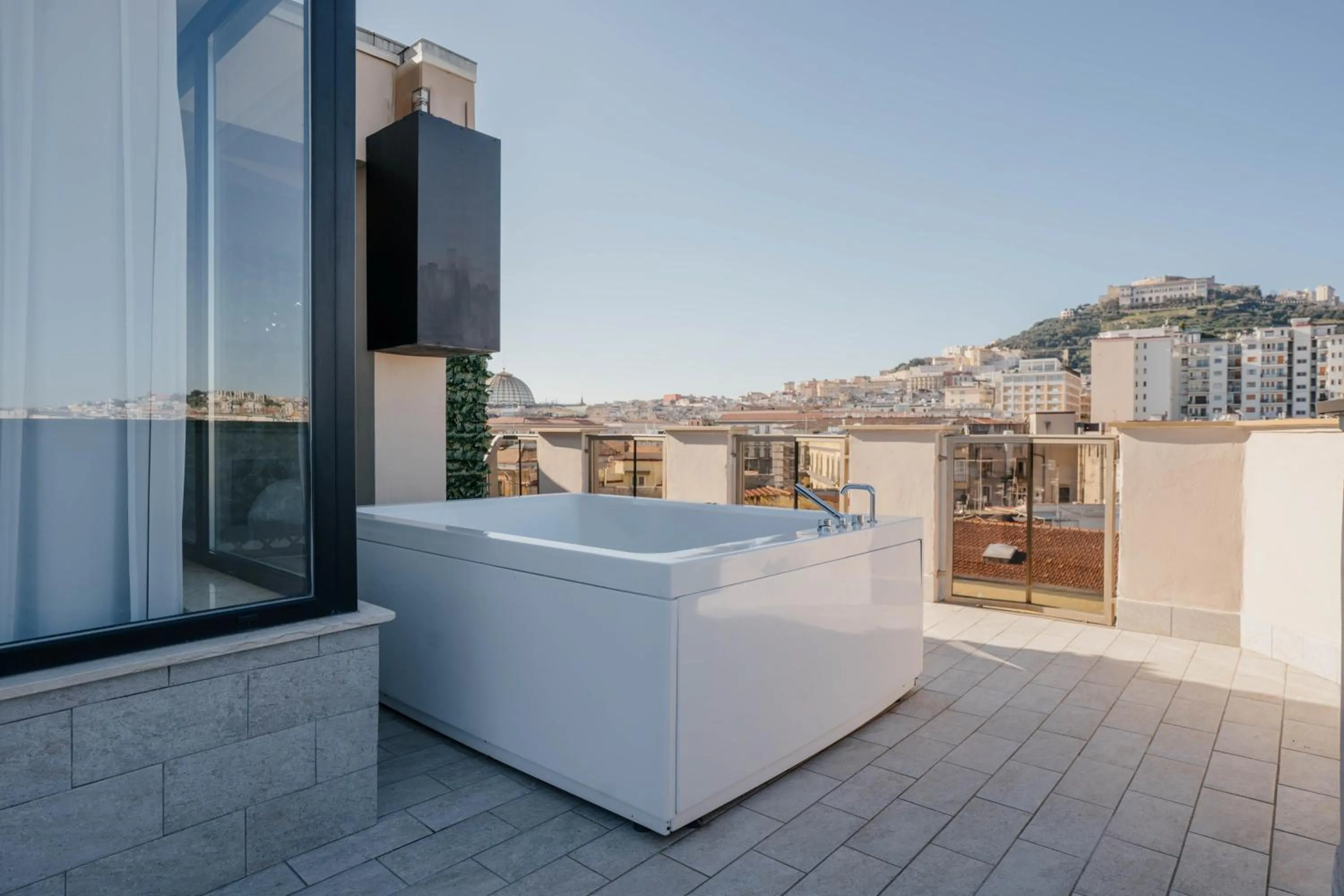 Day in POETICA BOUTIQUE SKY HOTEL