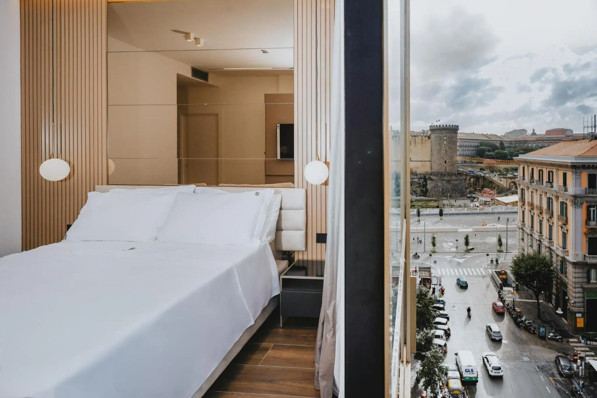 Bed in POETICA BOUTIQUE SKY HOTEL