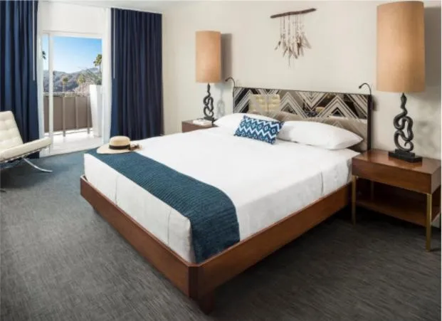 Bed in V Palm Springs